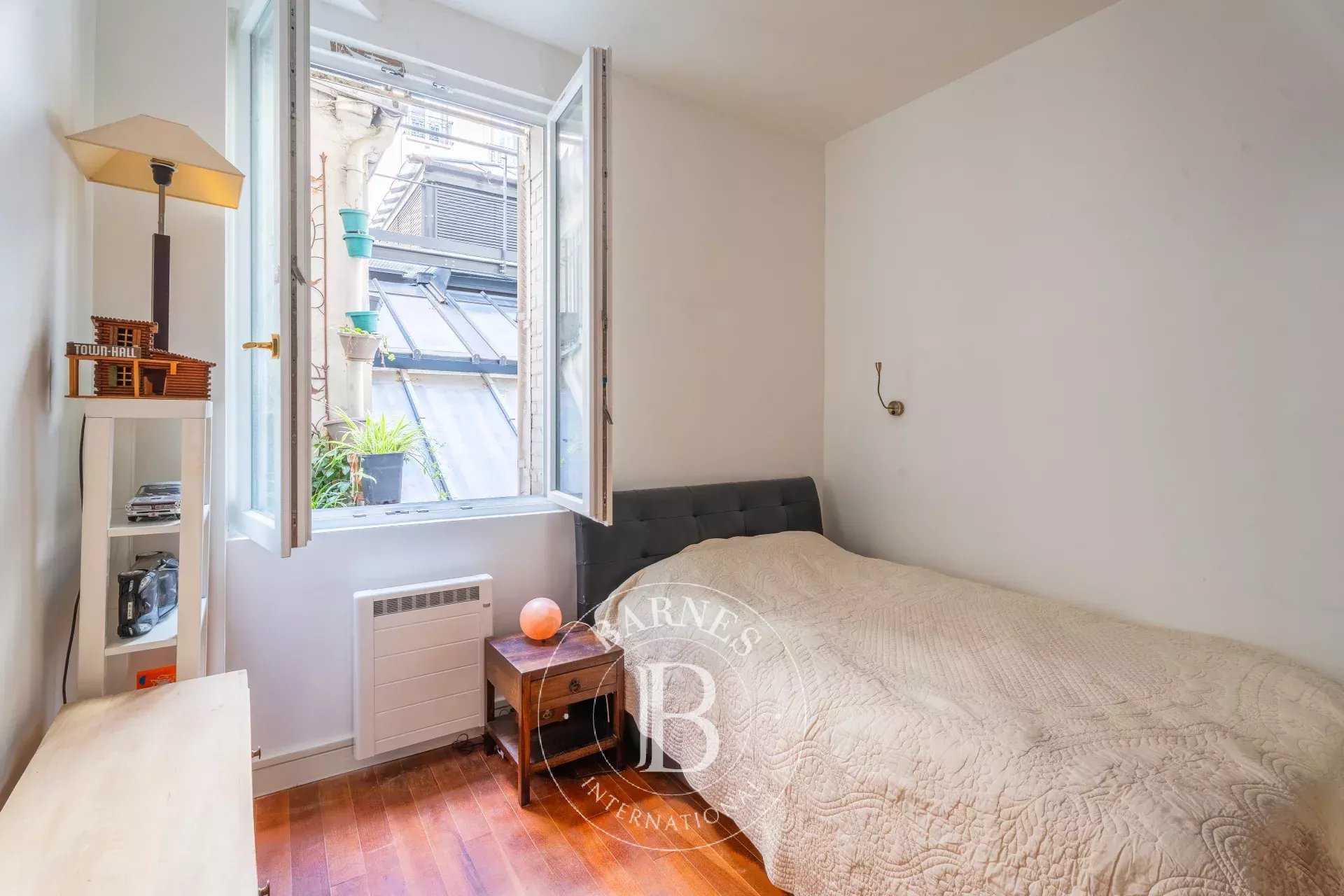 Paris  - Apartment 2 Bedrooms