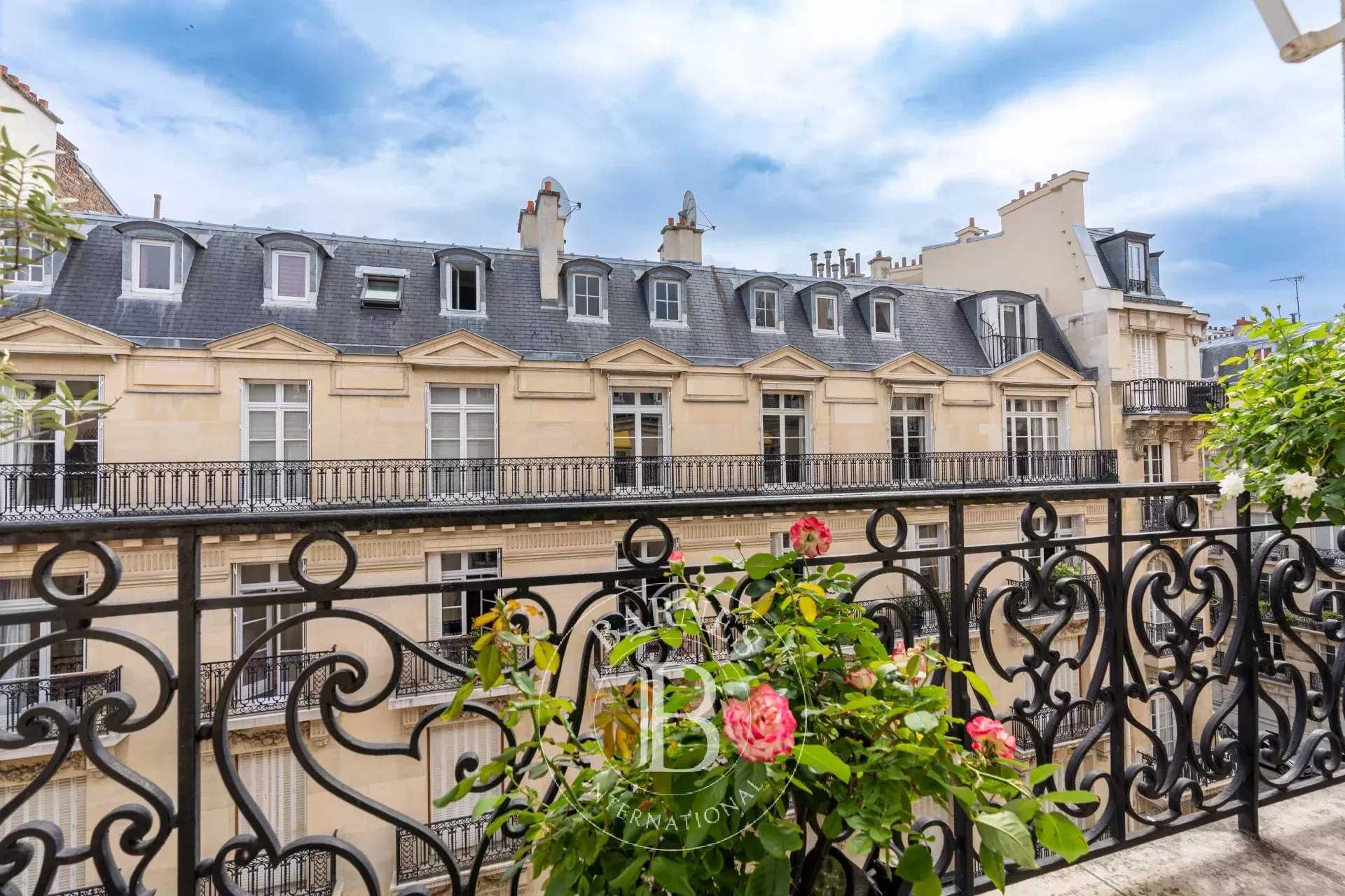 Appartement Paris 75016  -  ref 82953420 (picture 1)