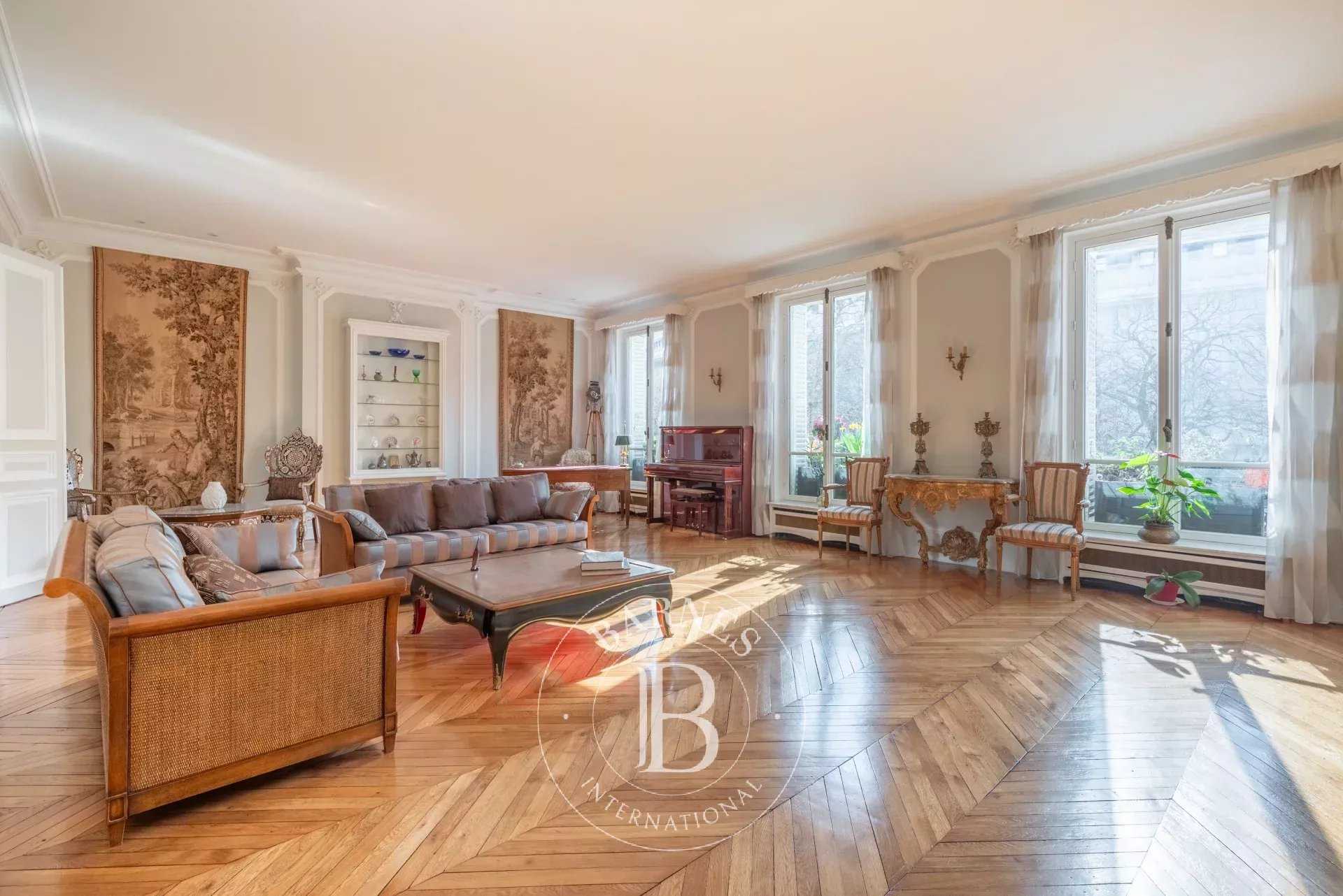 Apartment Paris 75016  -  ref 84287189 (picture 2)