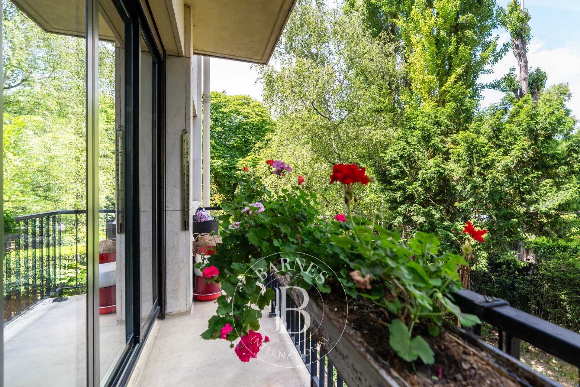 Appartement Paris 75016  -  ref 85977425 (picture 2)