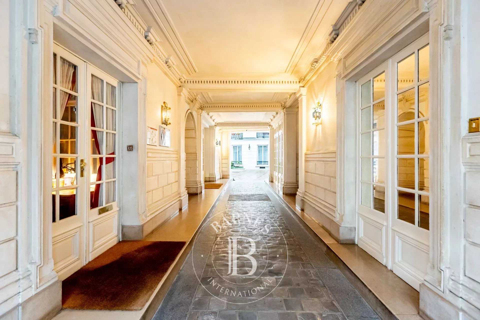 Apartment Paris 75016  -  ref 86753987 (picture 1)