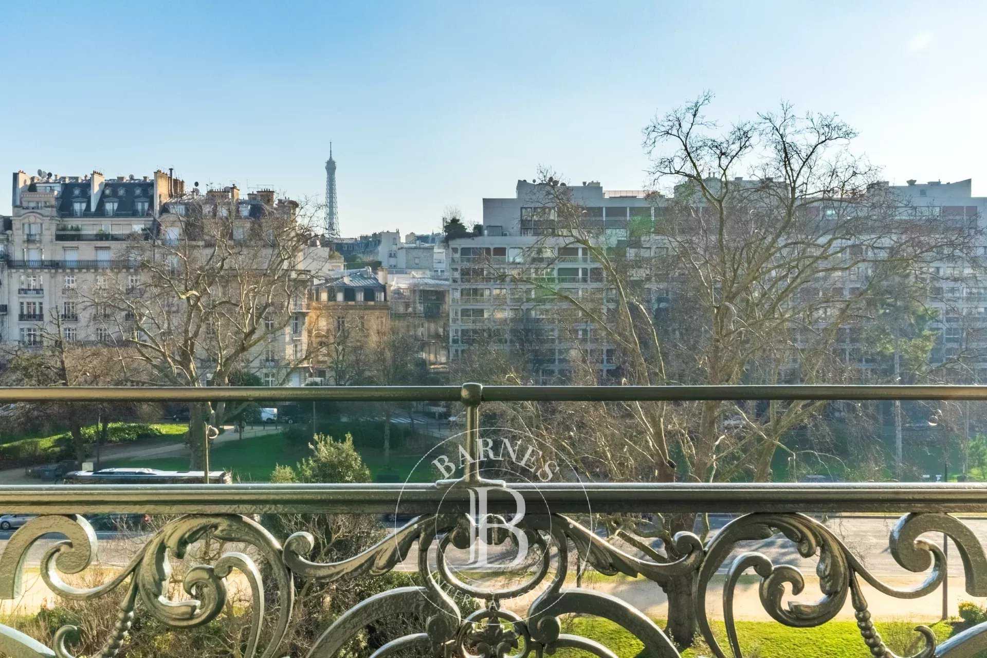 Appartement Paris 75016  -  ref 85623783 (picture 1)