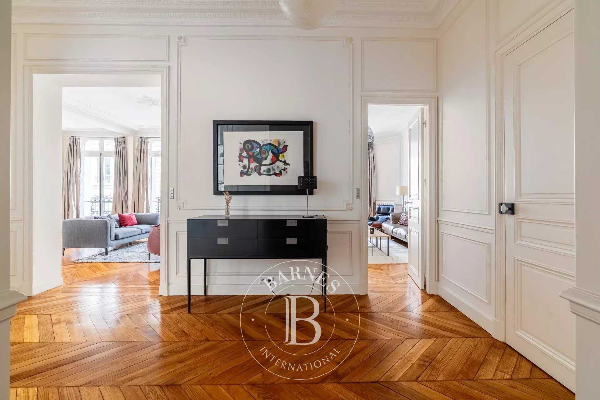 Appartement Paris 75016  -  ref 85964882 (picture 2)
