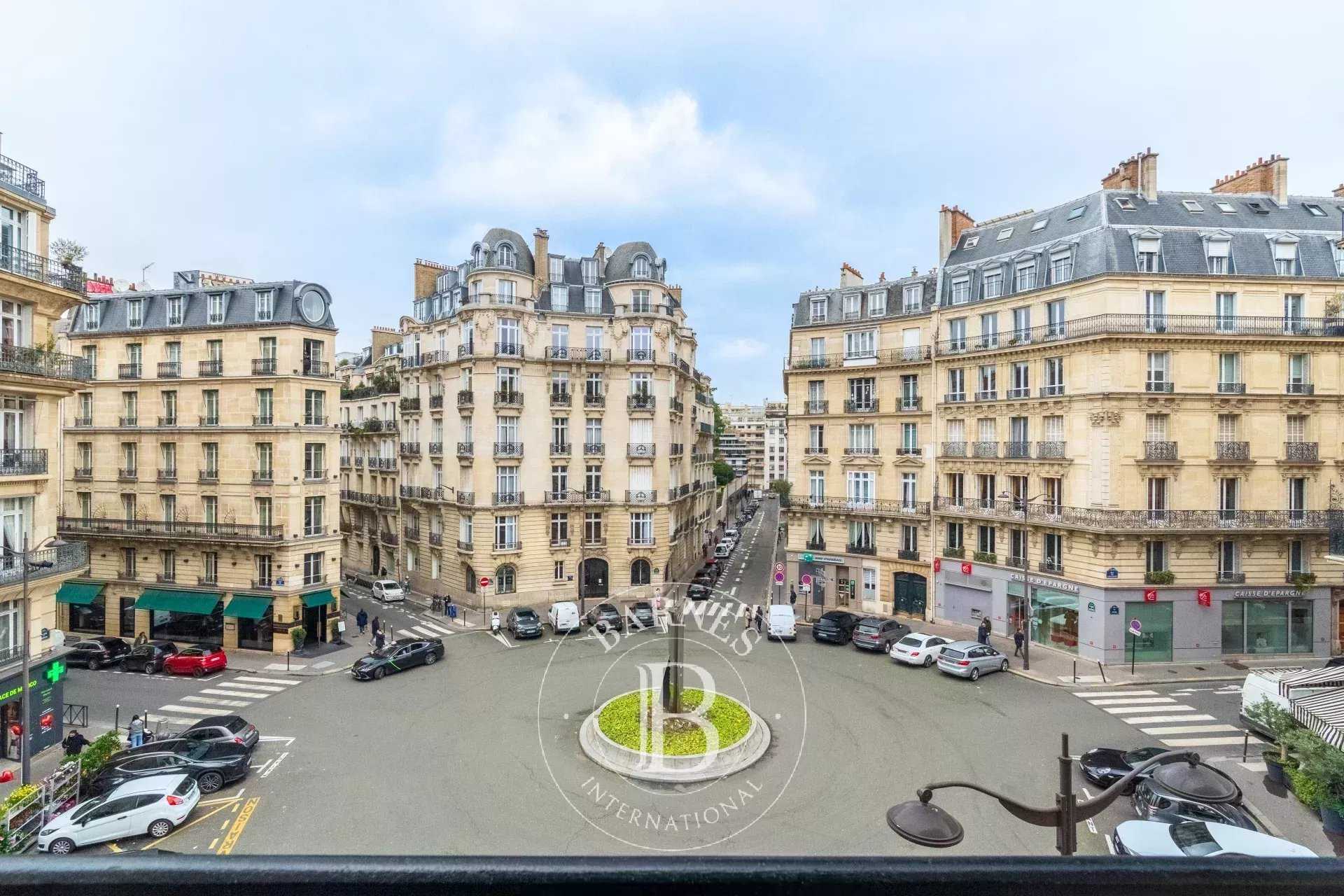 Appartement Paris 75016  -  ref 85640383 (picture 2)