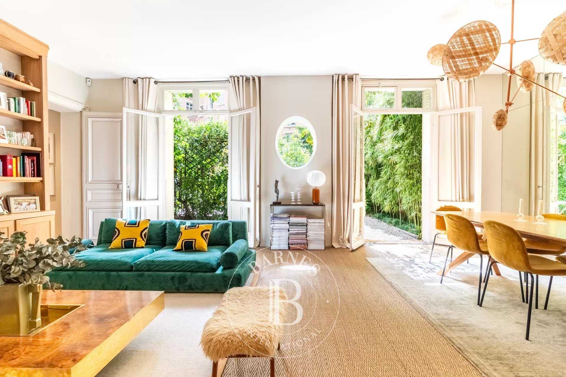 Apartment Paris 75016  -  ref 85856415 (picture 1)