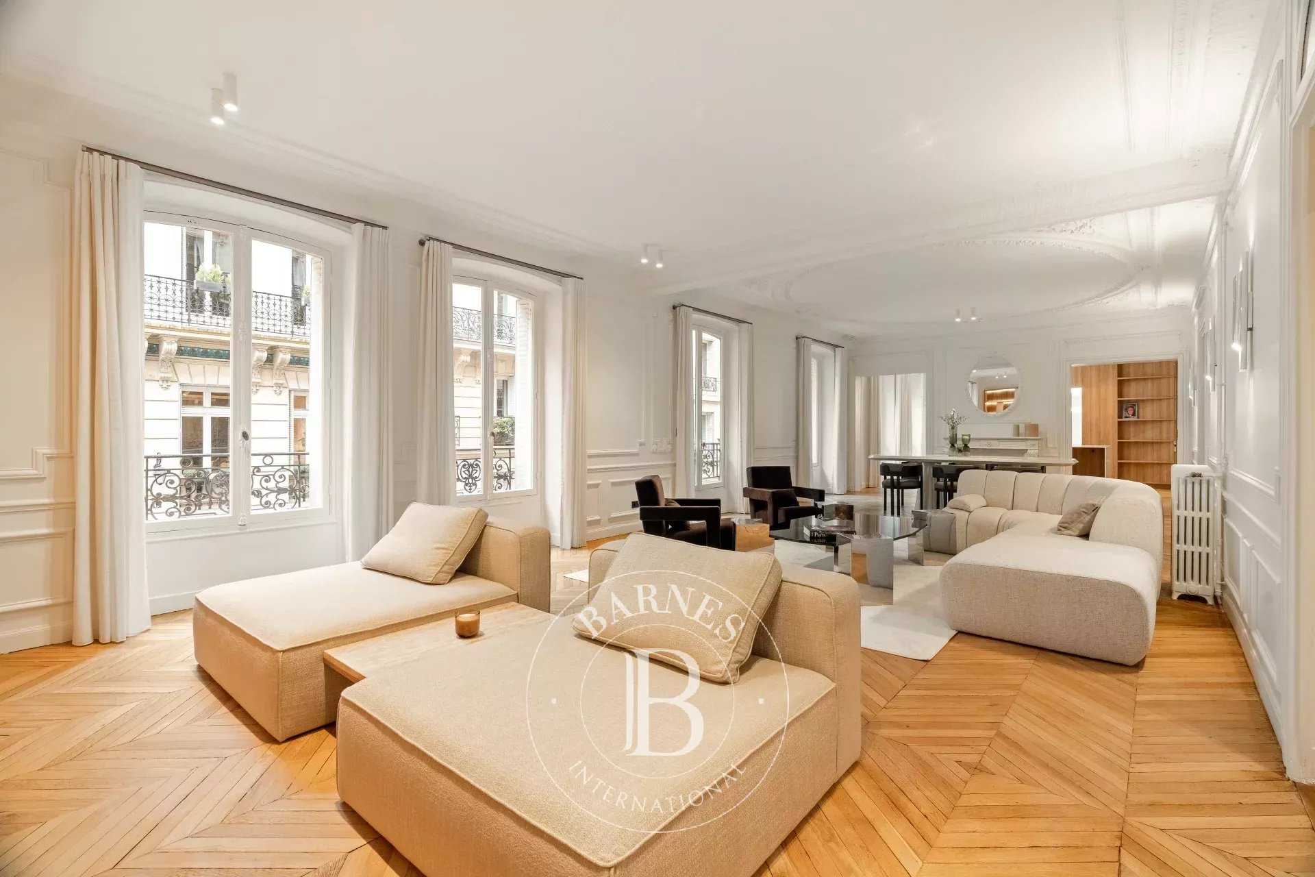 Apartment Paris 75016  -  ref 87141701 (picture 1)