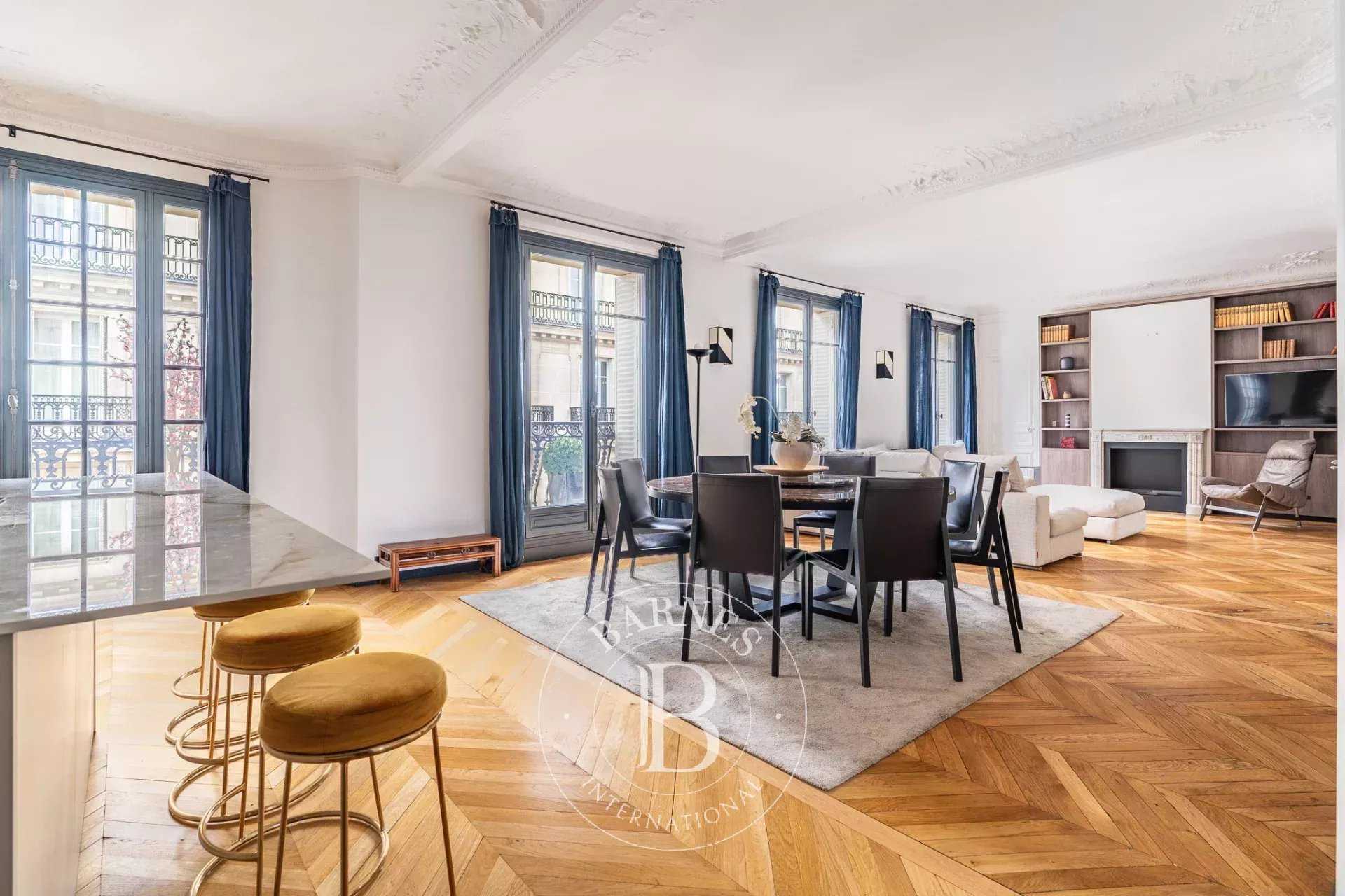 Paris  - Piso 5 Cuartos 3 Habitaciones