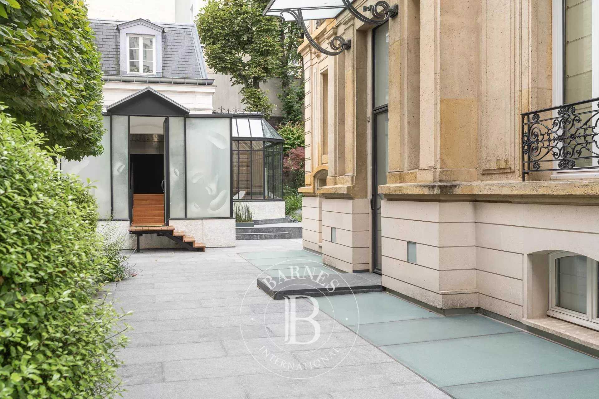 Mansion Paris 75016  -  ref 86235650 (picture 2)