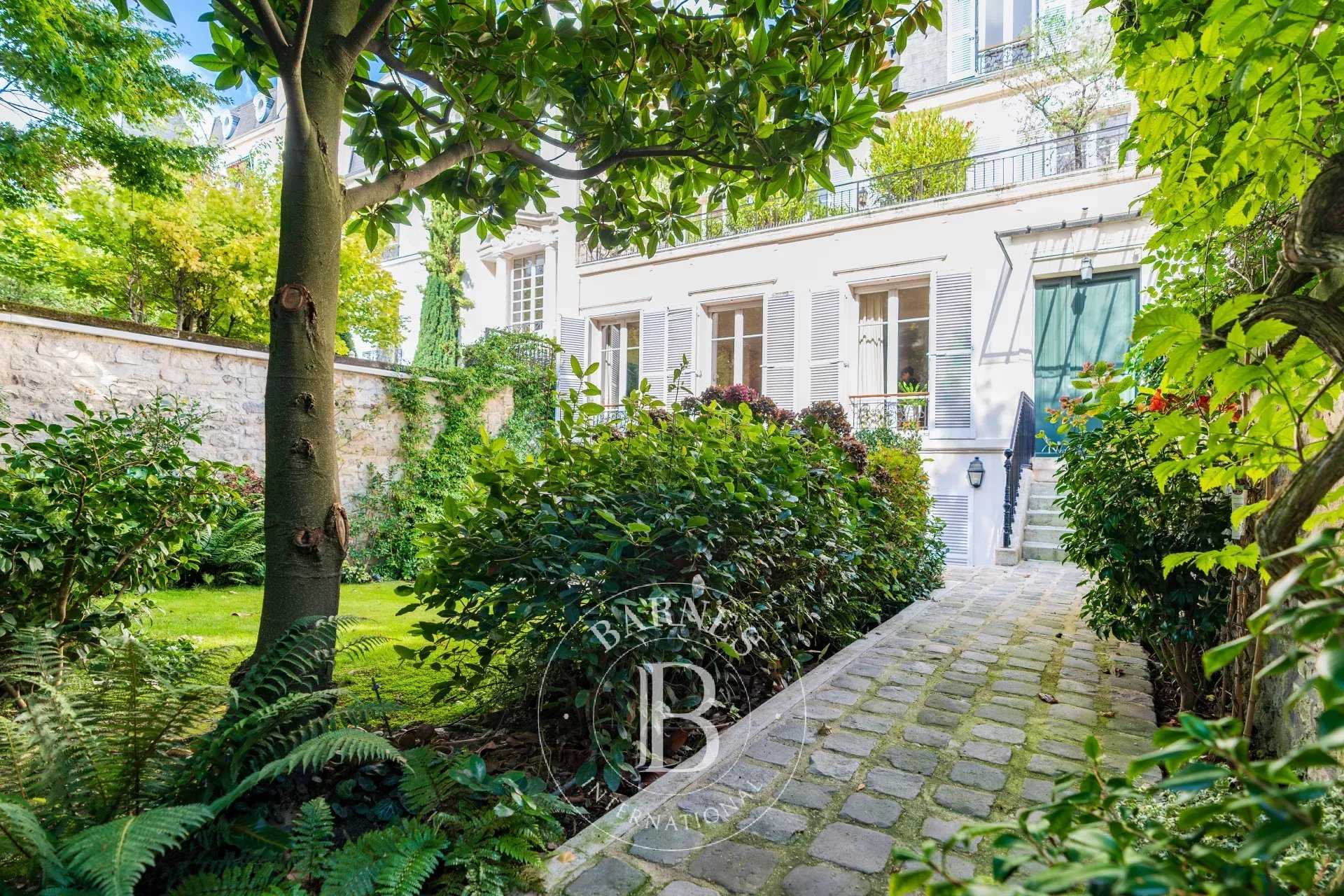 Maison Paris 75016  -  ref 85263220 (picture 2)