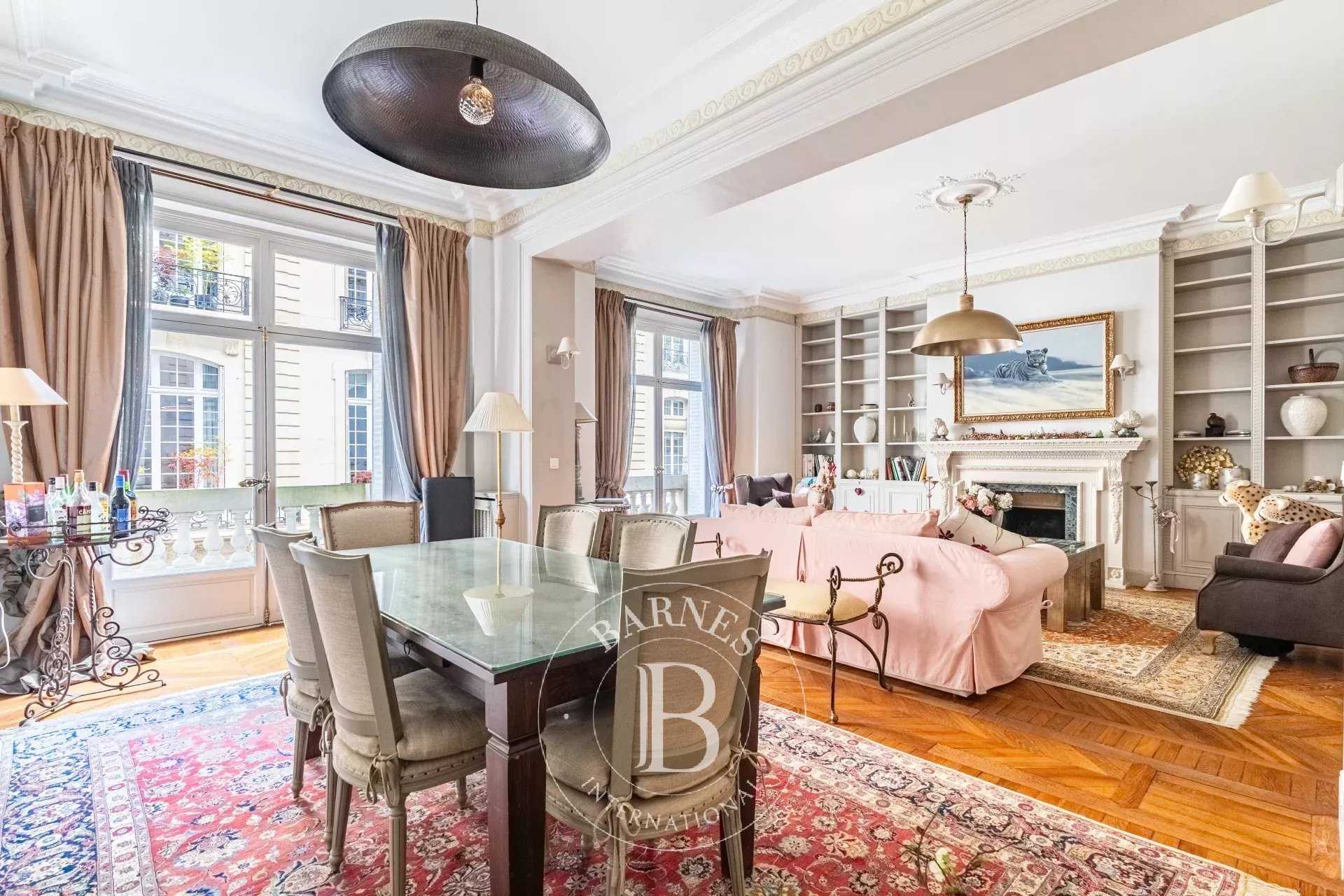 Apartment Paris 75016  -  ref 85861191 (picture 1)