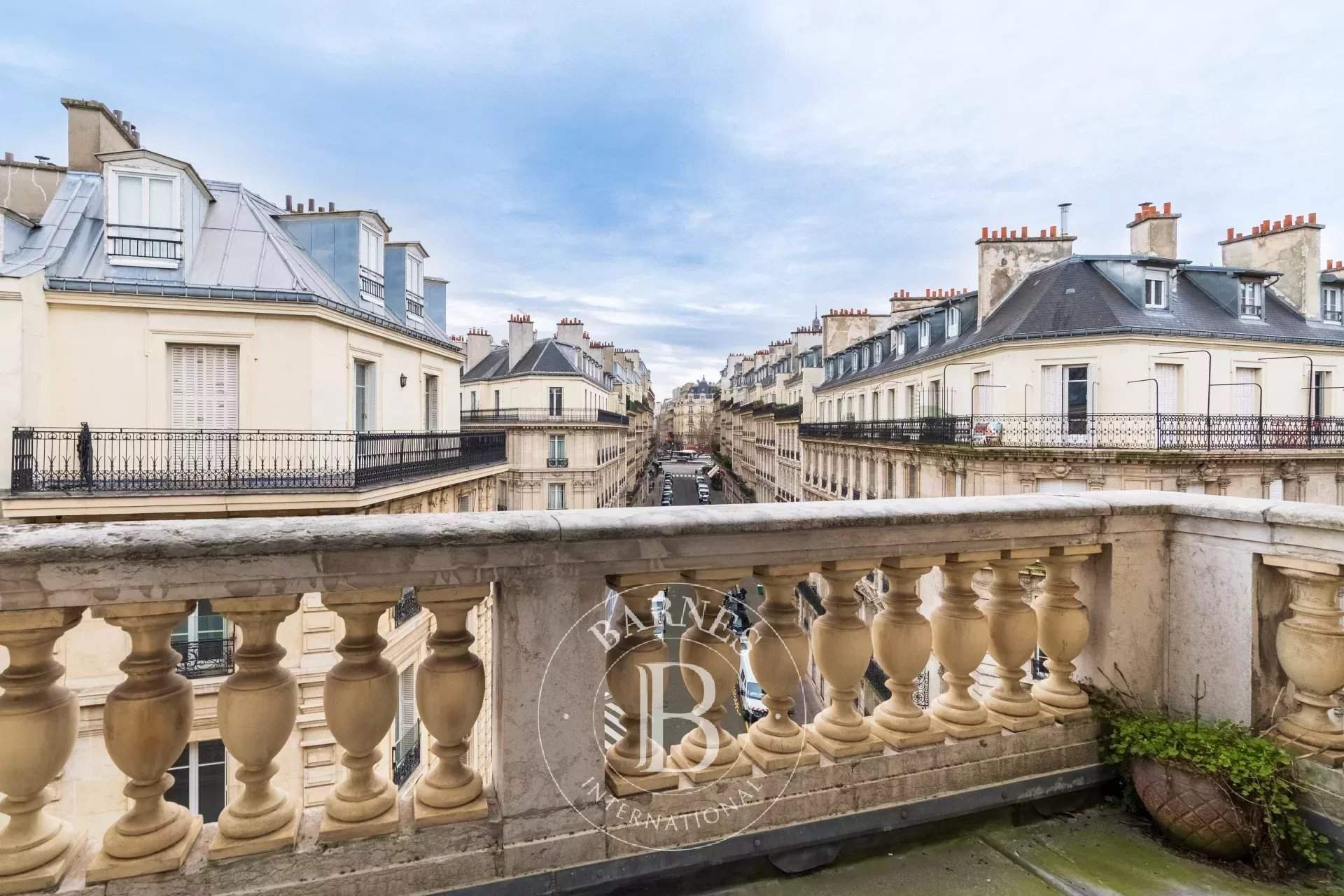 Paris  - Appartement 7 Pièces 5 Chambres - picture 8