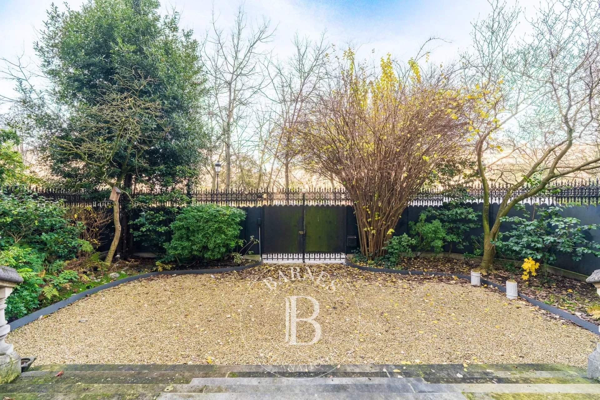 Paris  - Appartement 10 Pi&egrave;ces 3 Chambres - picture 15