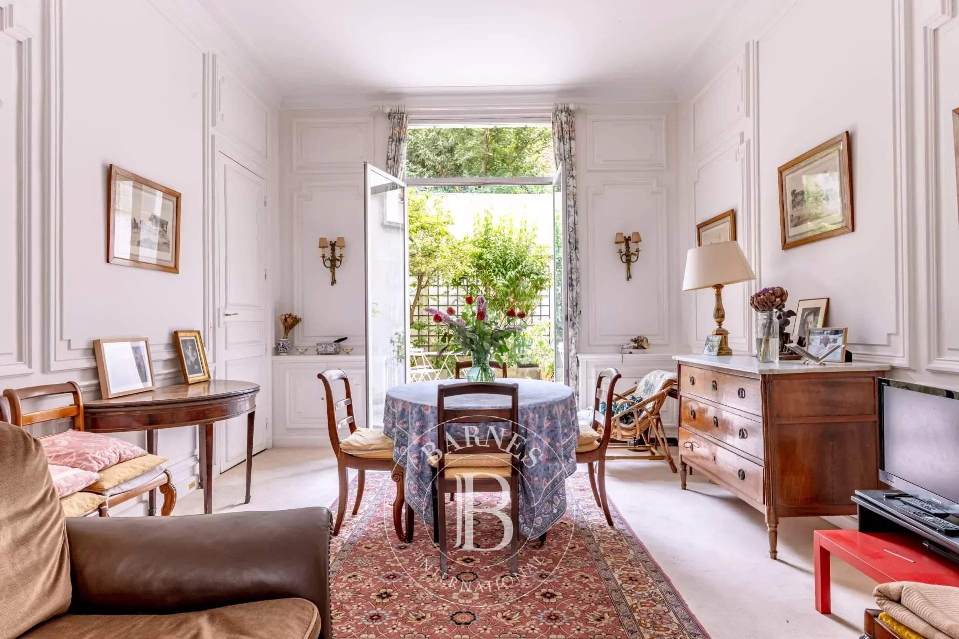 Paris  - Mansion 4 Bedrooms - picture 4