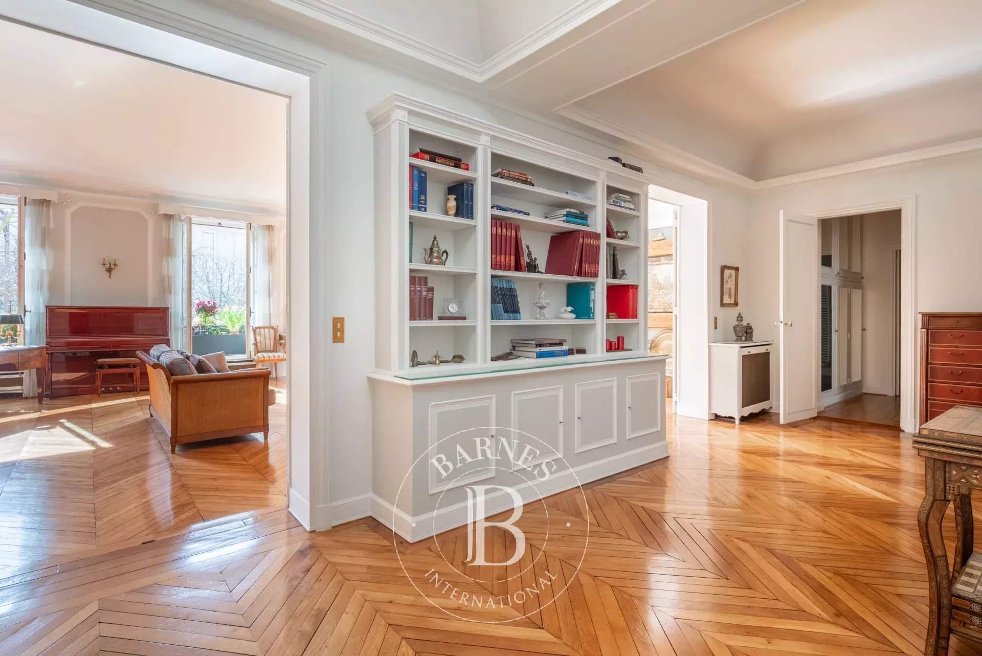 Paris  - Apartment 4 Bedrooms - picture 13