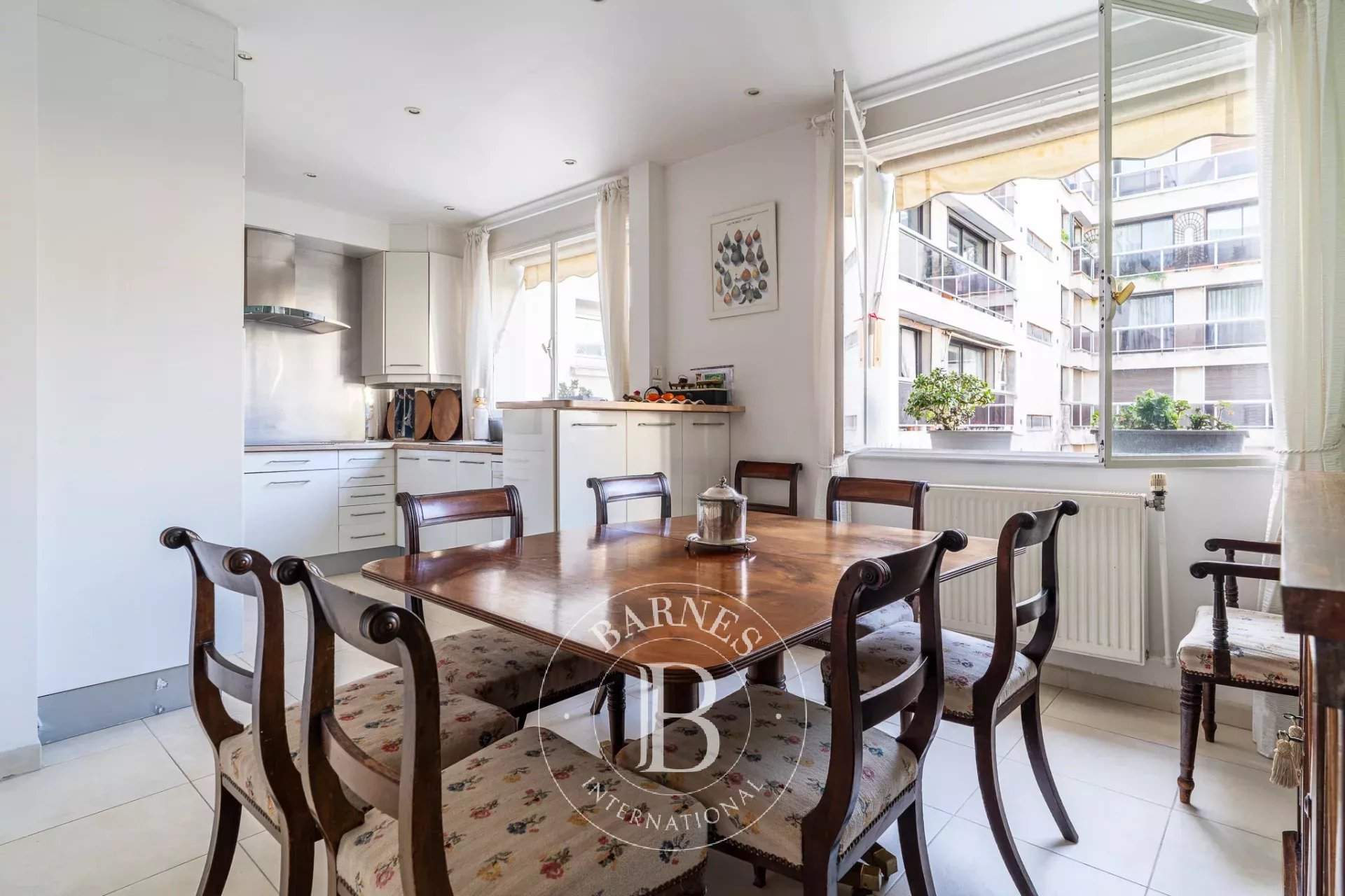 Paris  - Appartement 3 Pi&egrave;ces 2 Chambres - picture 8