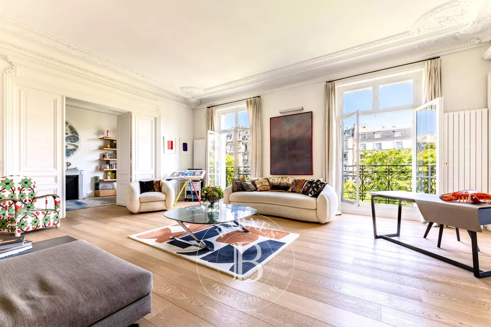 Paris  - Apartment 4 Bedrooms - picture 1