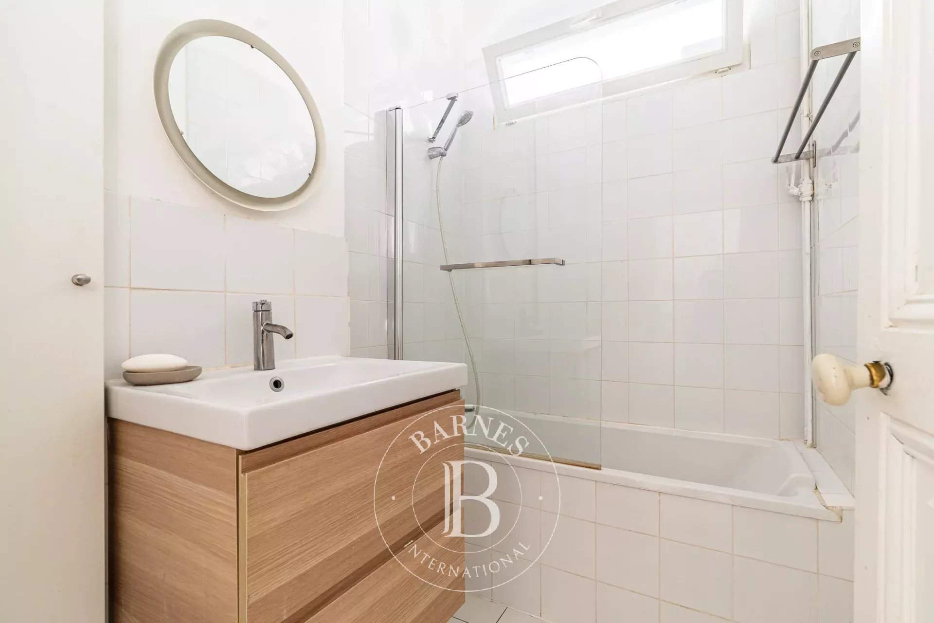 Paris  - Apartment 4 Bedrooms - picture 16