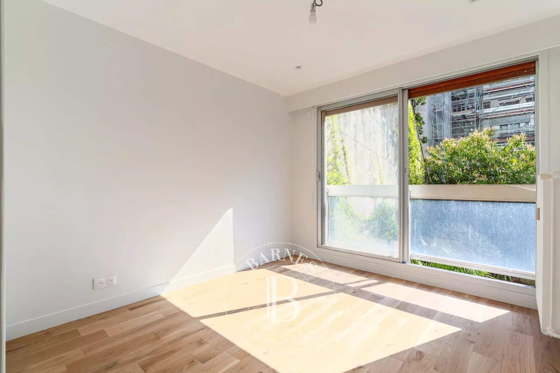 Paris  - Apartment 3 Bedrooms - picture 11
