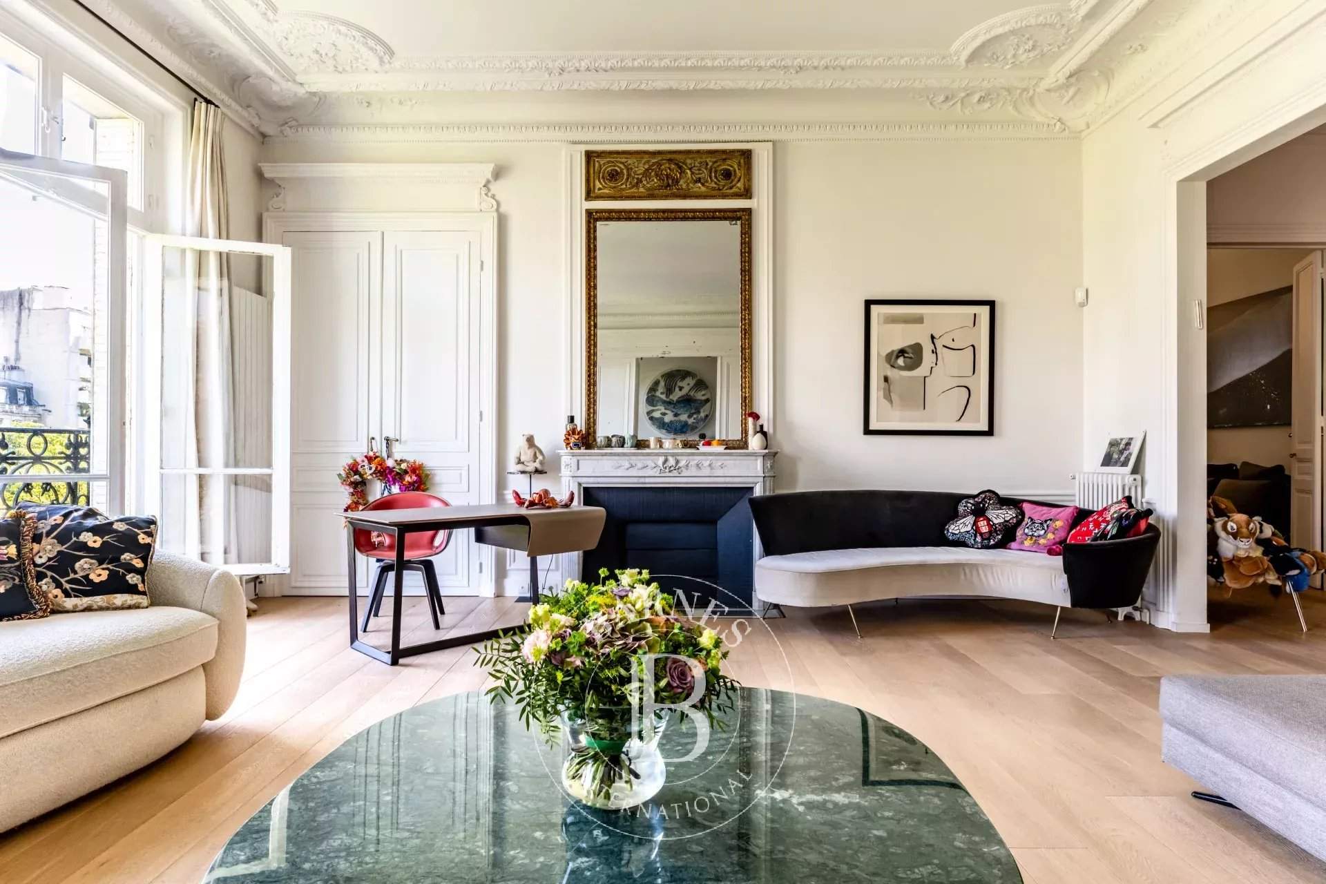 Paris  - Apartment 4 Bedrooms - picture 9