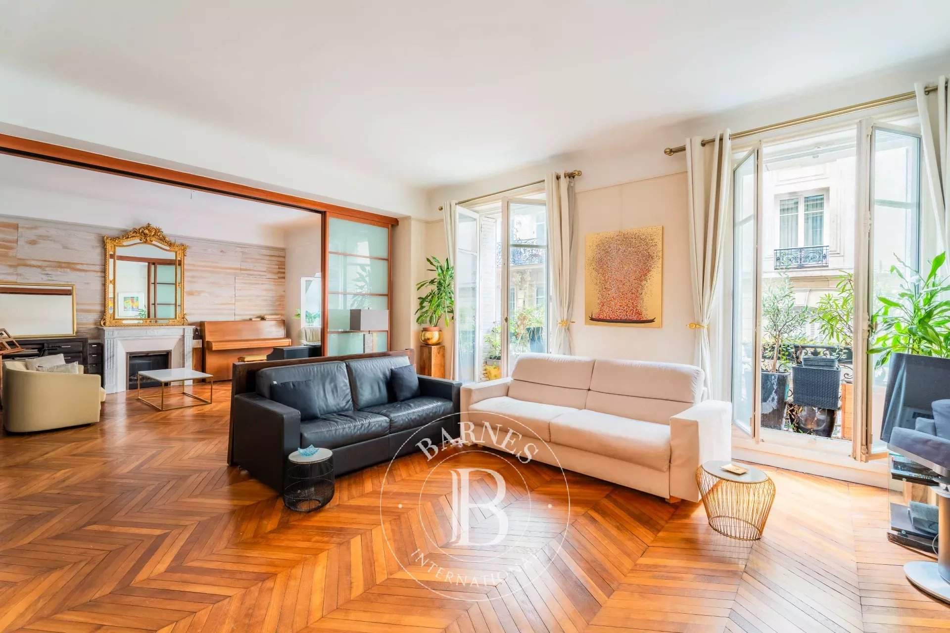 Paris  - Apartment 2 Bedrooms - picture 1