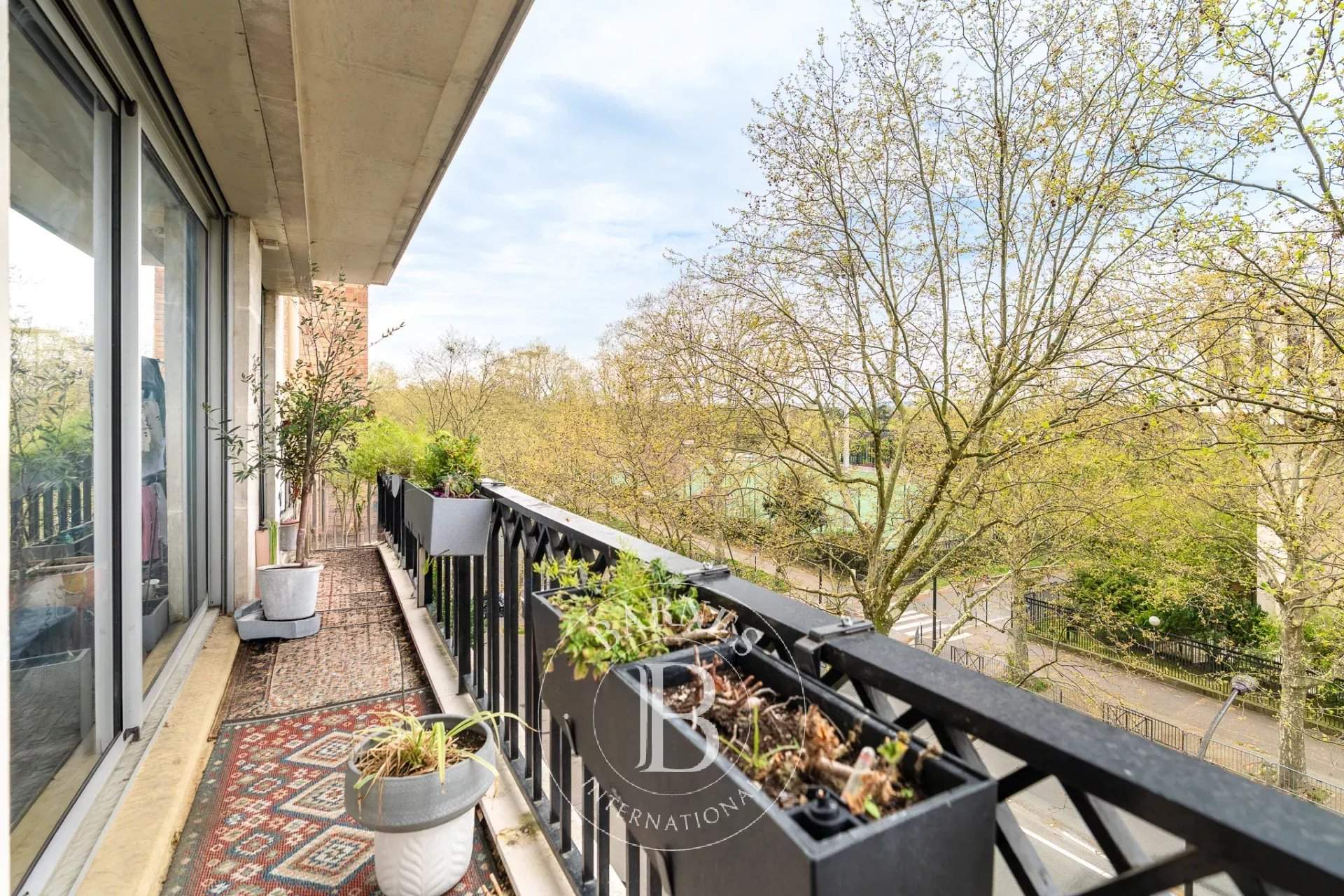 Paris  - Appartement 5 Pi&egrave;ces 3 Chambres - picture 10