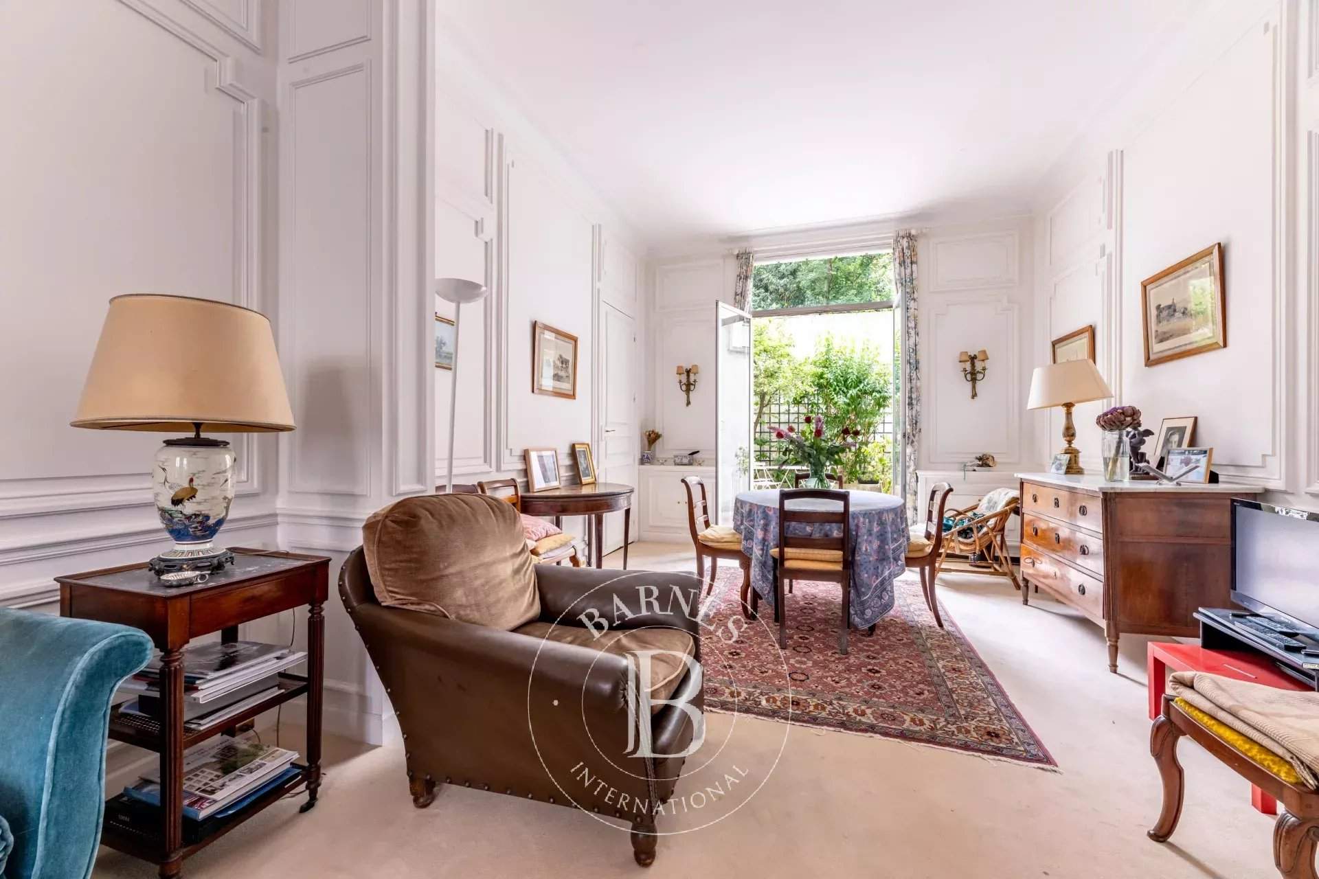 Paris  - Mansion 4 Bedrooms - picture 14