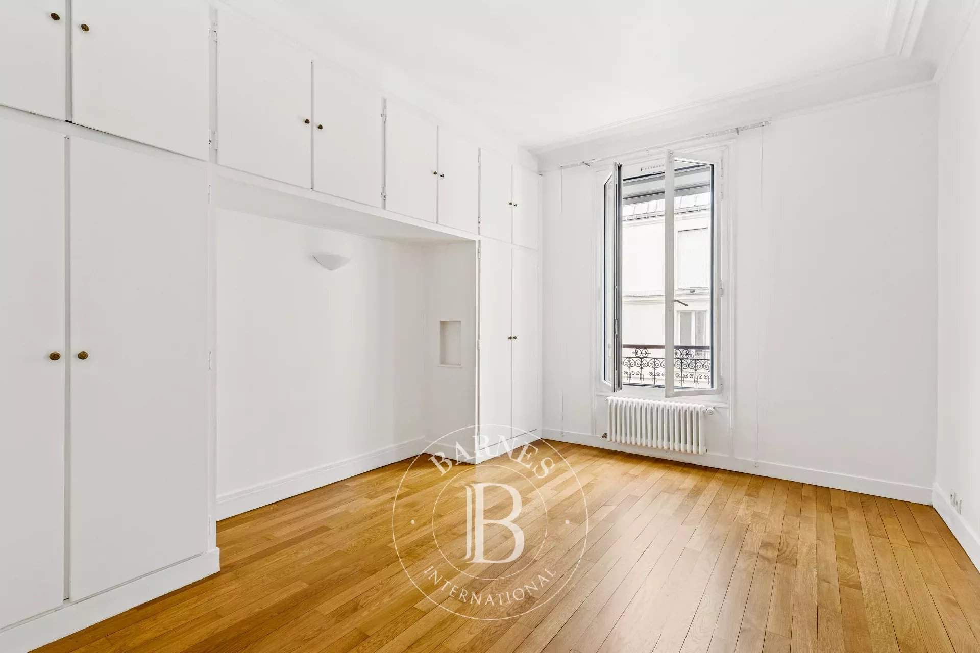 Paris  - Appartement 6 Pi&egrave;ces 4 Chambres - picture 9