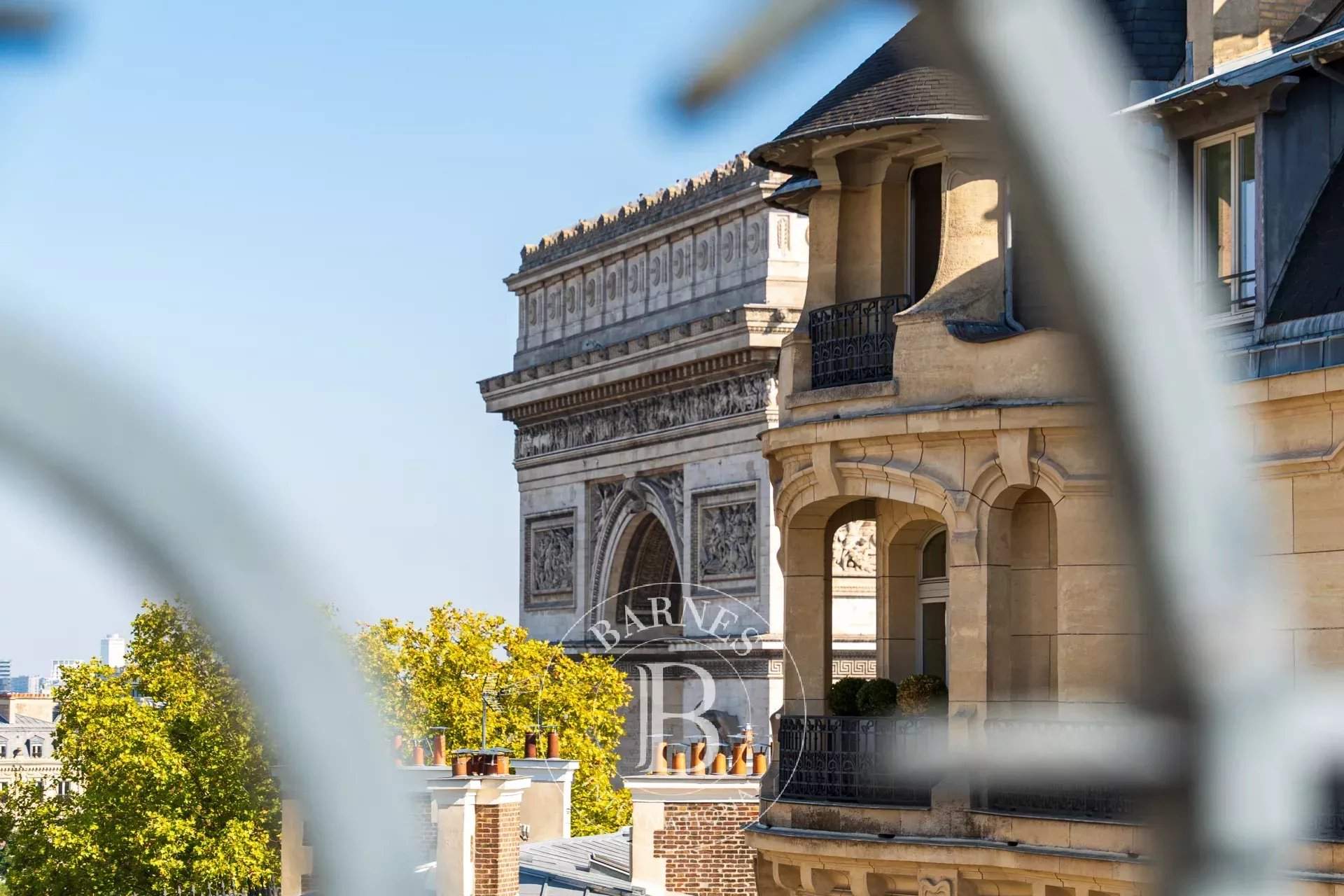 Paris  - Appartement 6 Pièces 4 Chambres - picture 1
