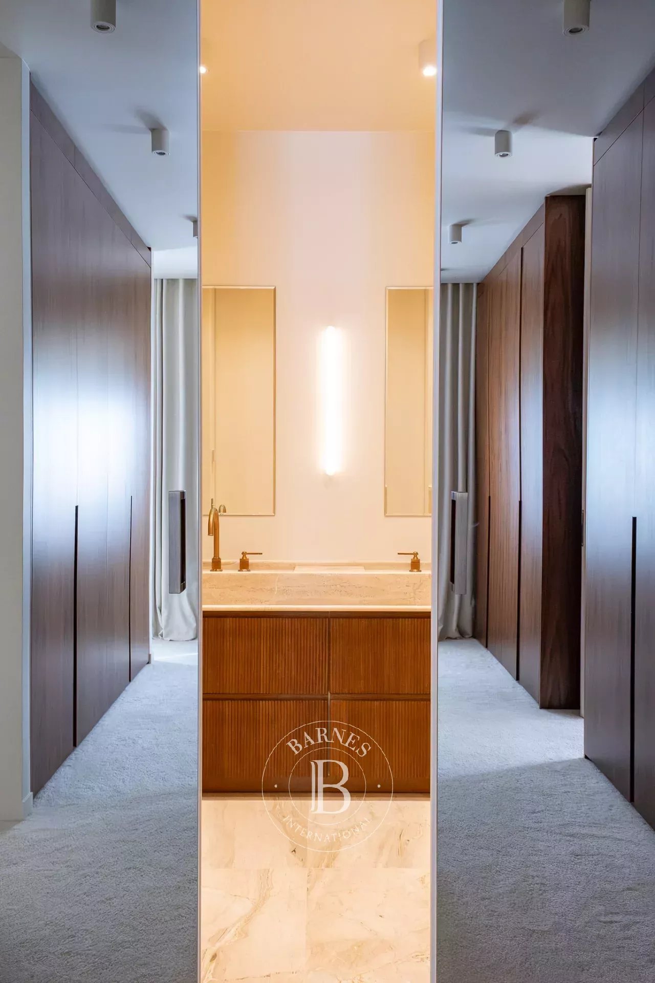 Paris  - Apartment 3 Bedrooms - picture 12