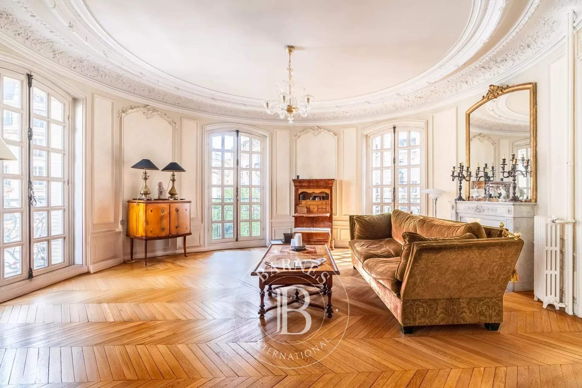 Paris  - Apartment 3 Bedrooms - picture 1