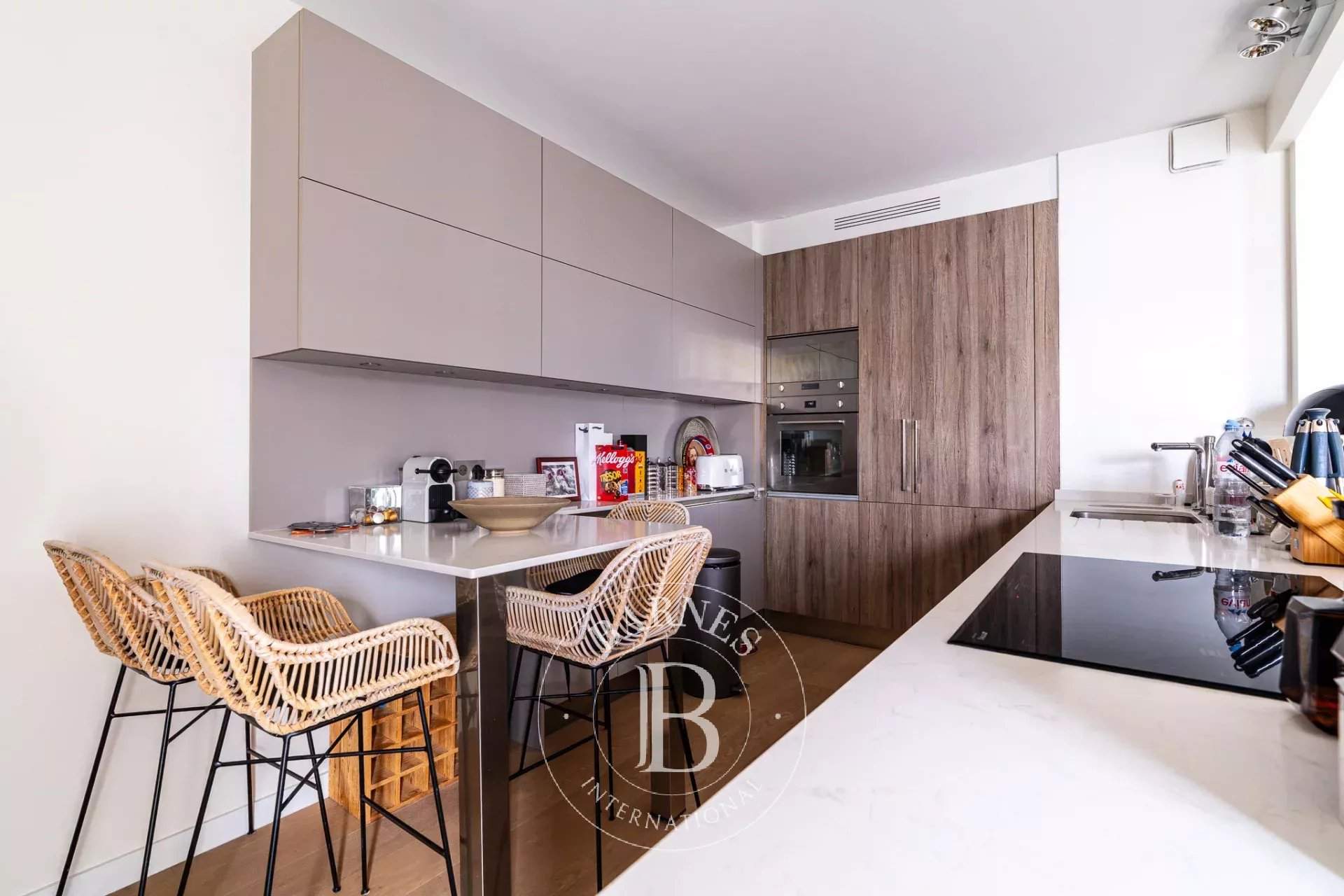 Paris  - Appartement 6 Pi&egrave;ces 4 Chambres - picture 11