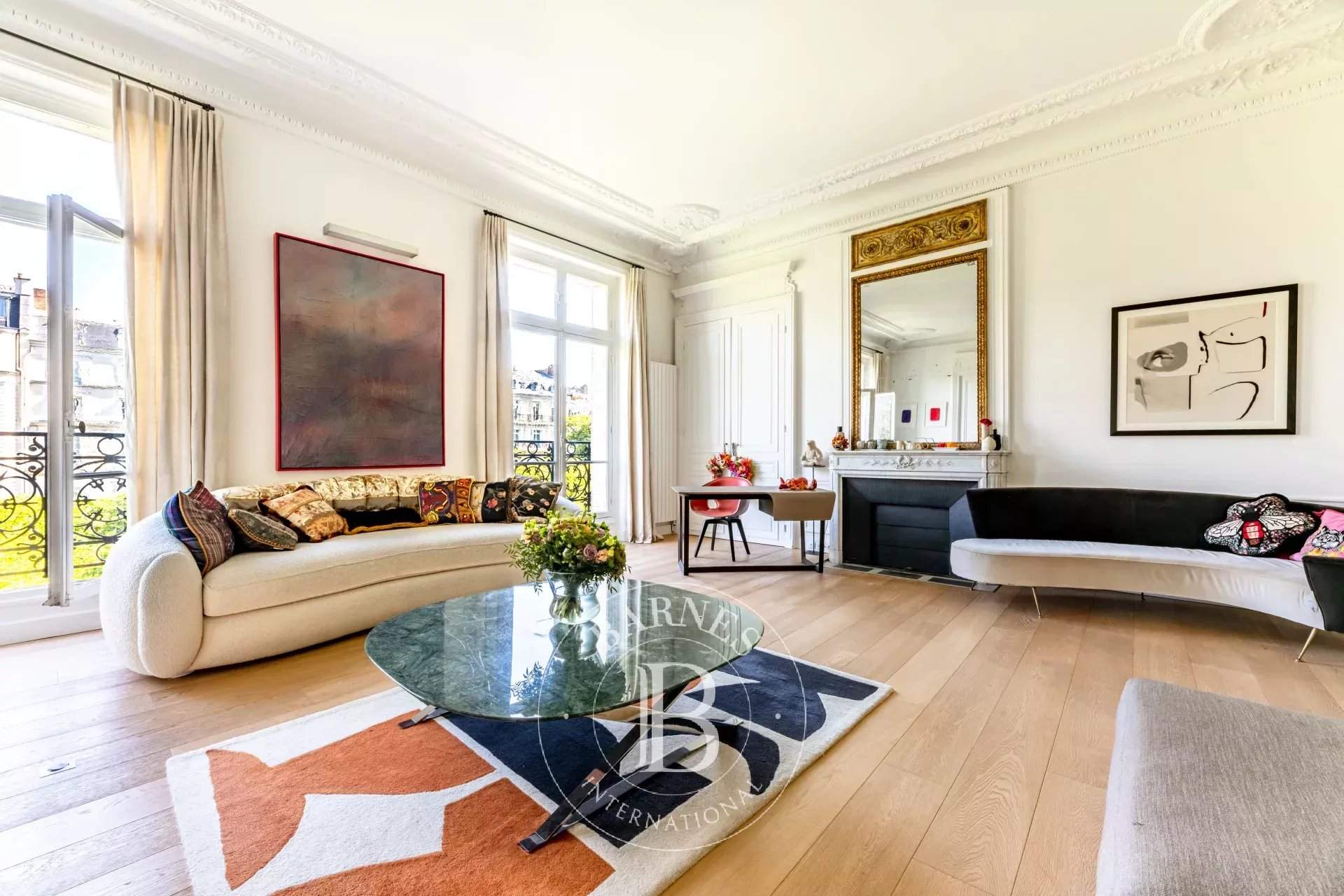 Paris  - Apartment 4 Bedrooms - picture 4