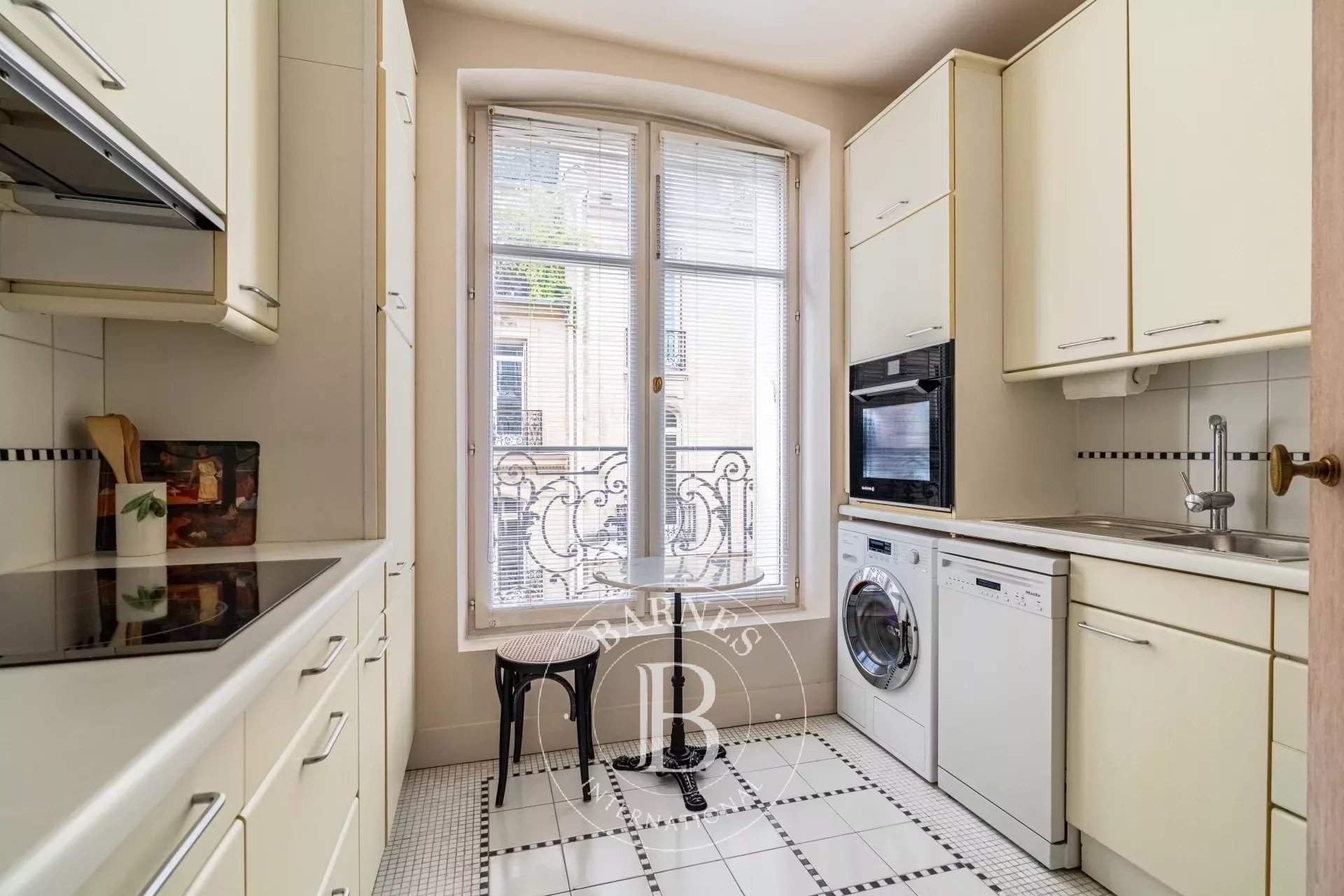 Paris  - Apartment 3 Bedrooms - picture 10
