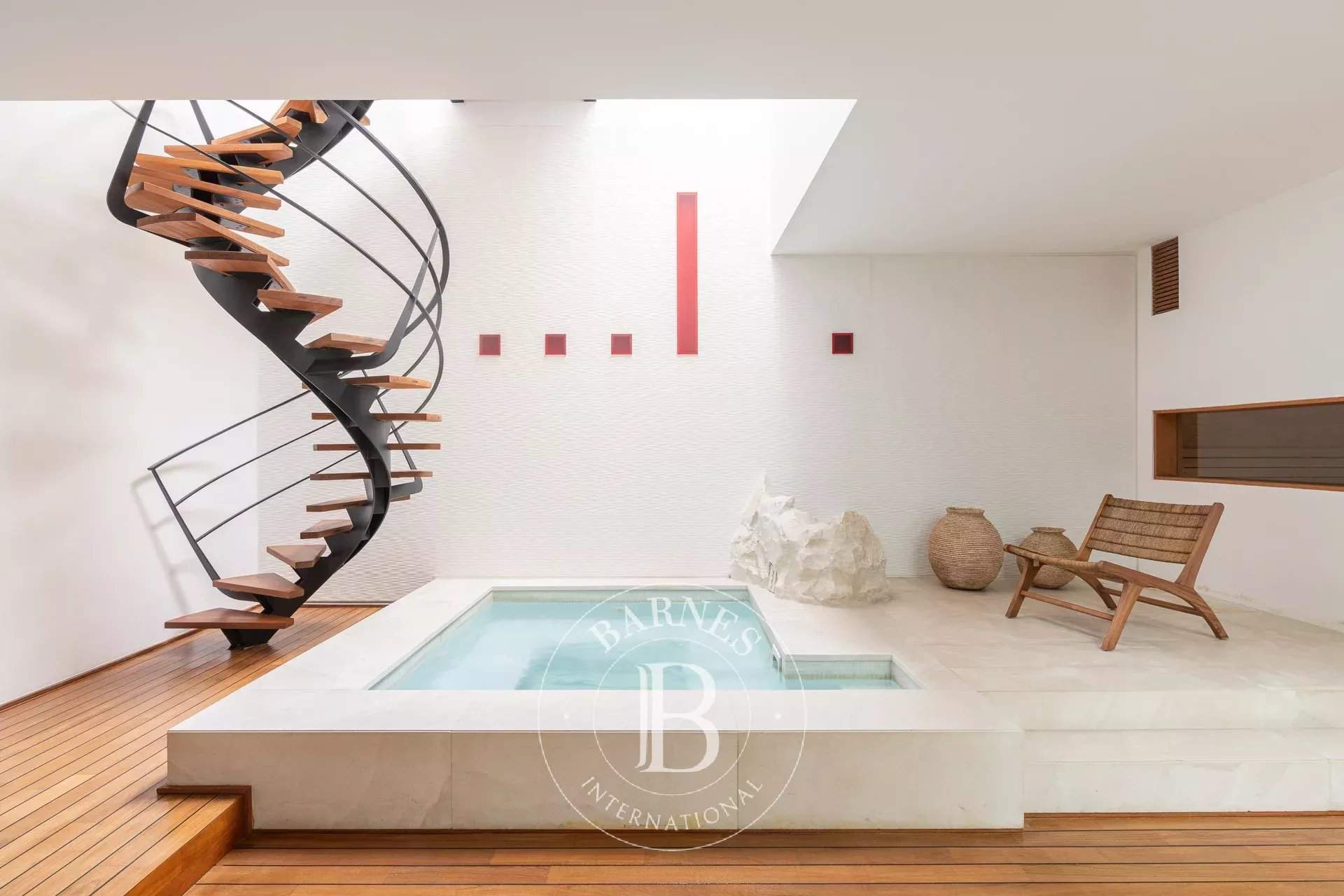 Paris  - Hôtel particulier 15 Pi&egrave;ces 5 Chambres - picture 13