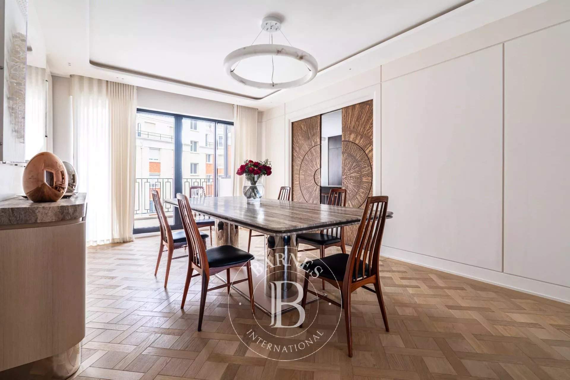 Paris  - Appartement 5 Pi&egrave;ces 2 Chambres - picture 5