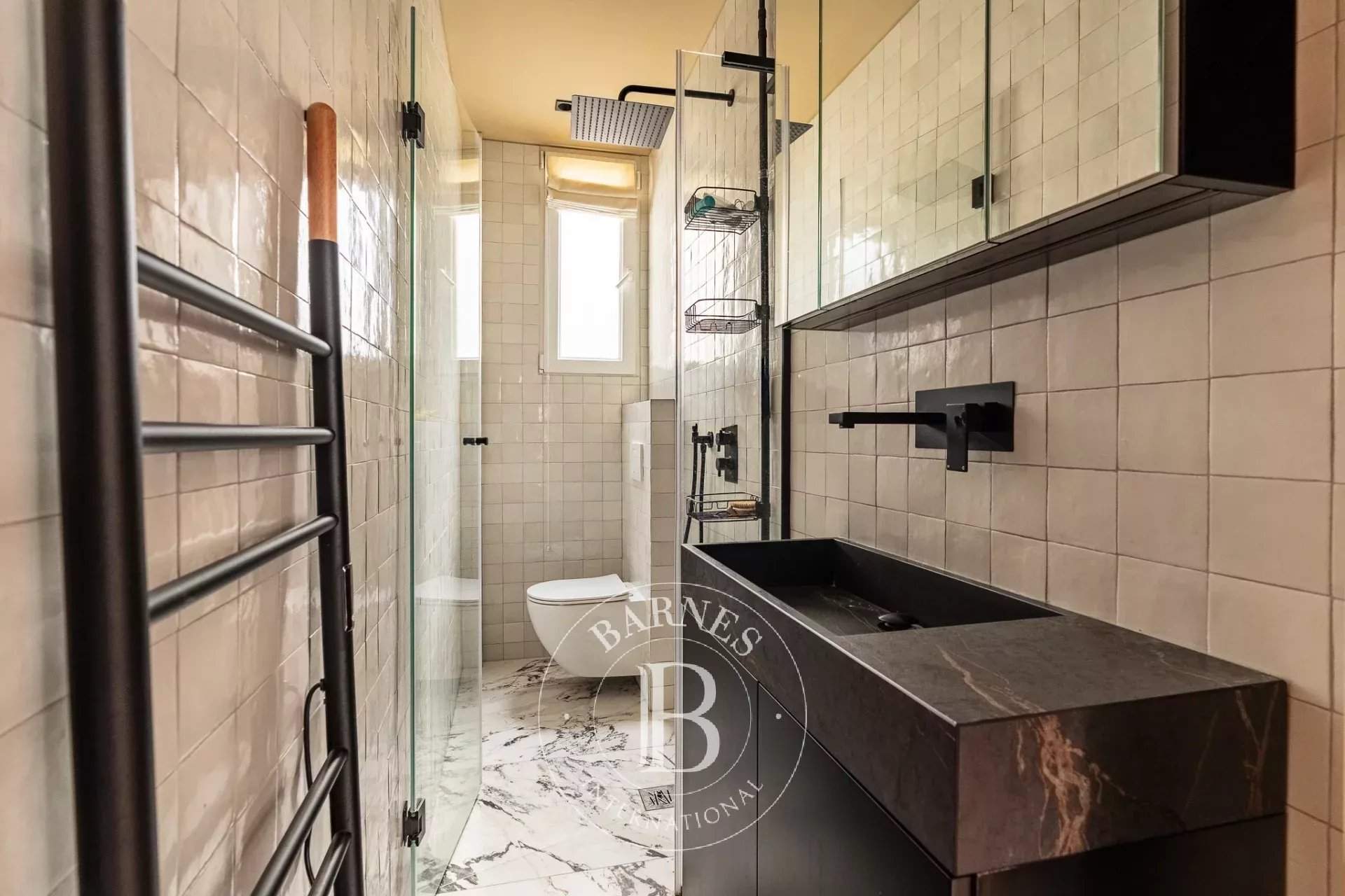 Paris  - Appartement 5 Pi&egrave;ces 2 Chambres - picture 9