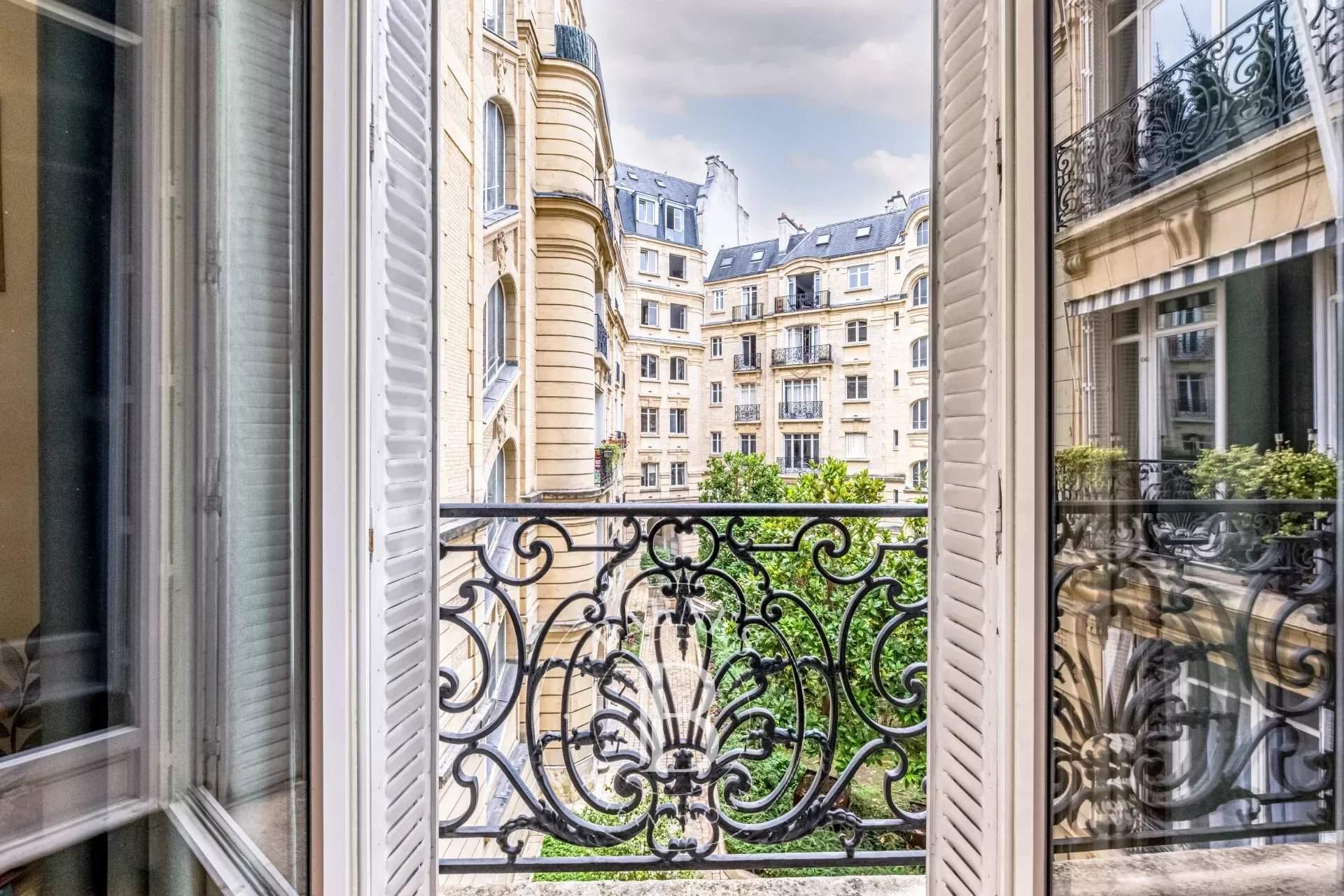 Paris  - Apartment 4 Bedrooms - picture 9