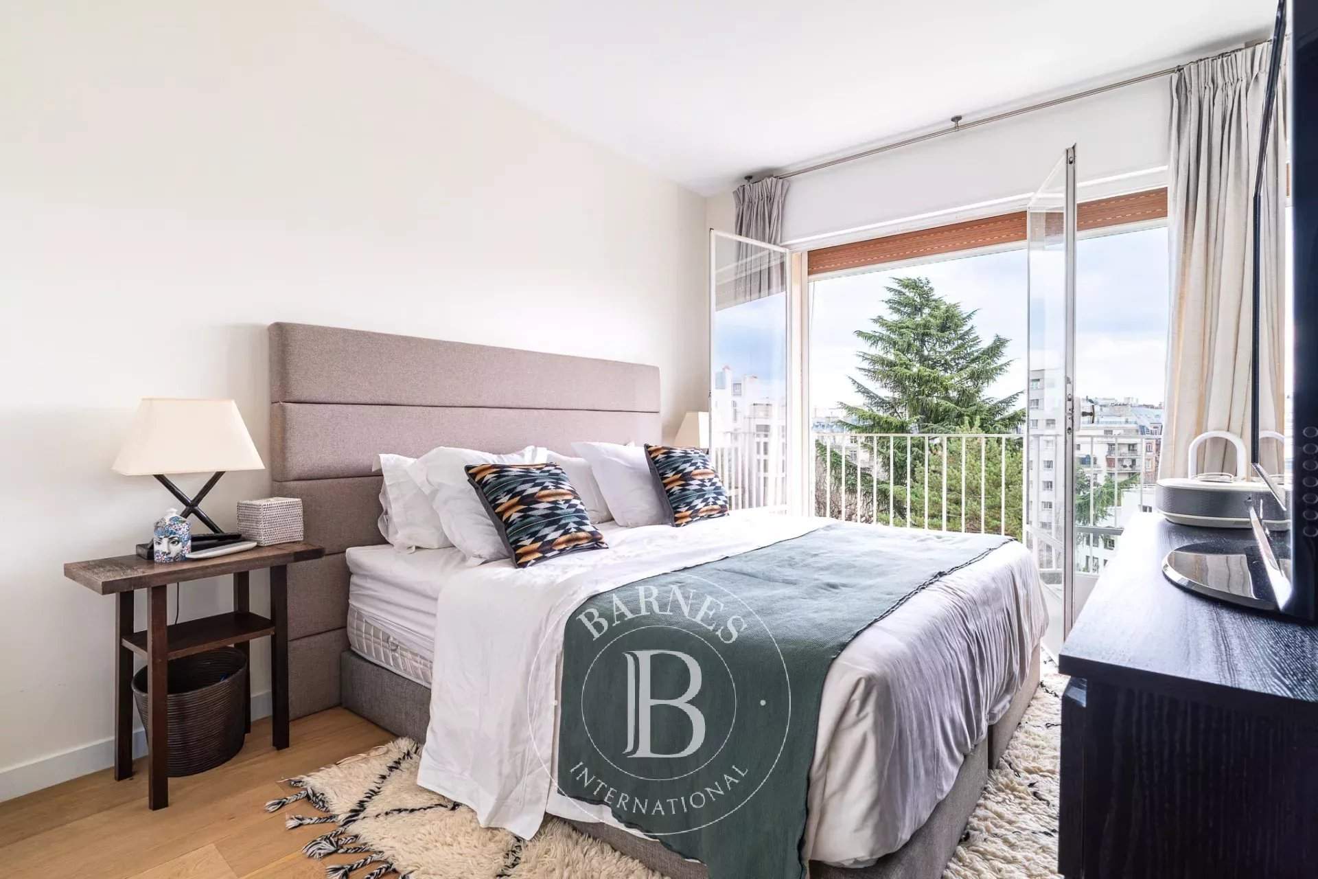 Paris  - Appartement 6 Pi&egrave;ces 4 Chambres - picture 13