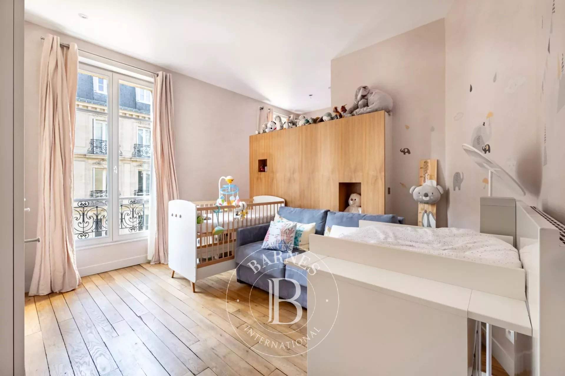 Paris  - Apartment 3 Bedrooms - picture 8