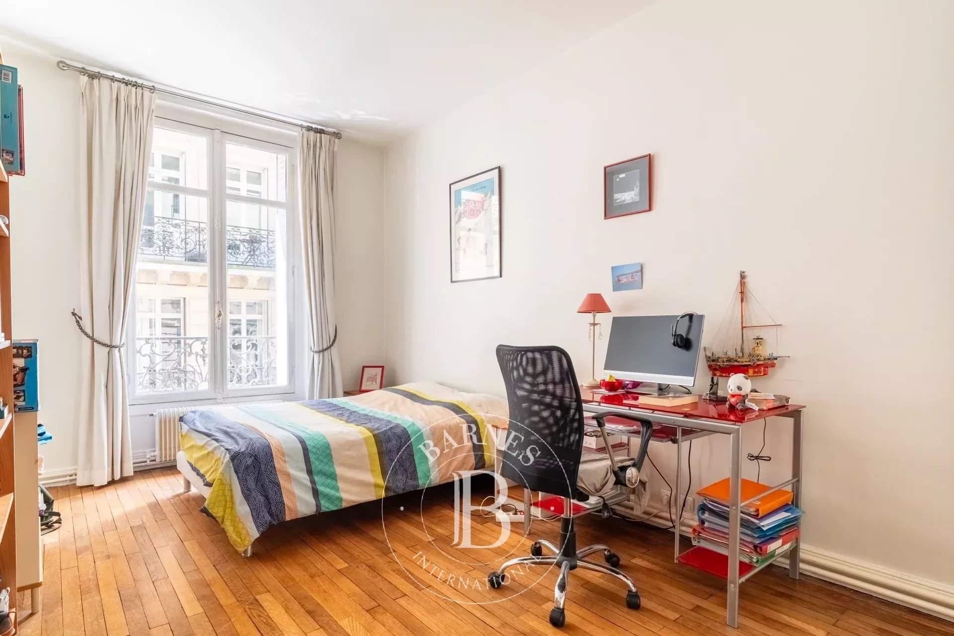 Paris  - Apartment 5 Bedrooms - picture 12