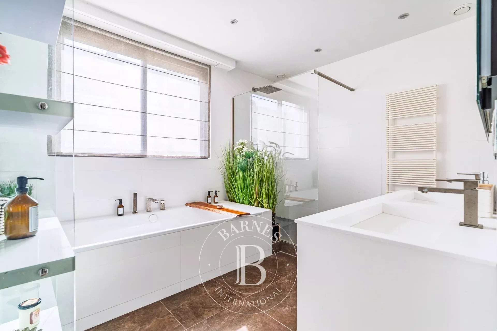 Paris  - Apartment 2 Bedrooms - picture 9