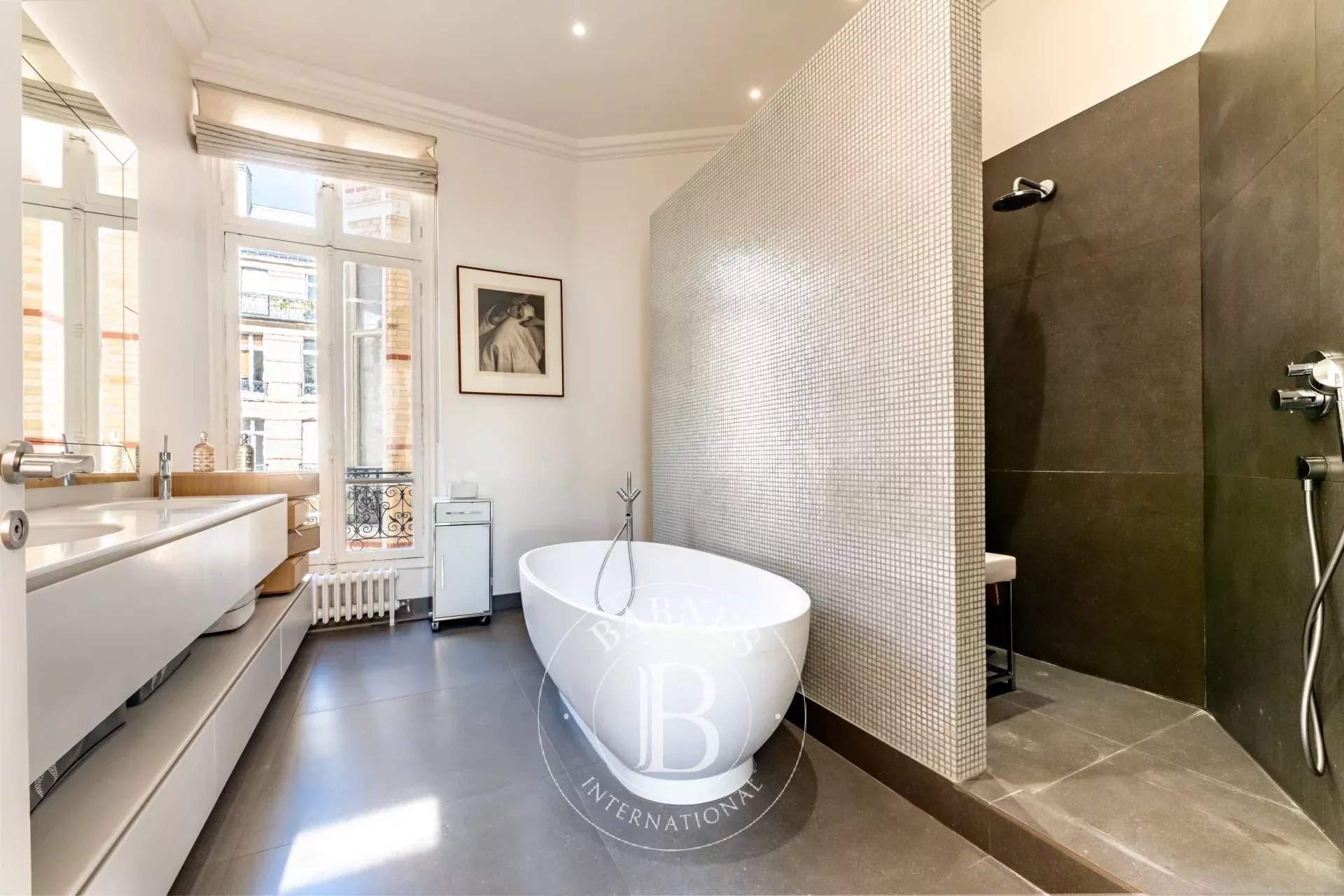 Paris  - Apartment 4 Bedrooms - picture 15