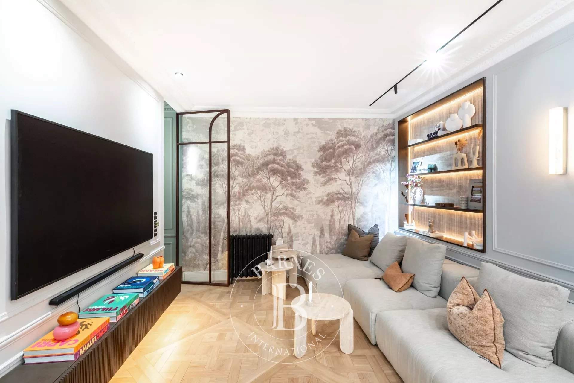 Paris  - Apartment 3 Bedrooms - picture 12