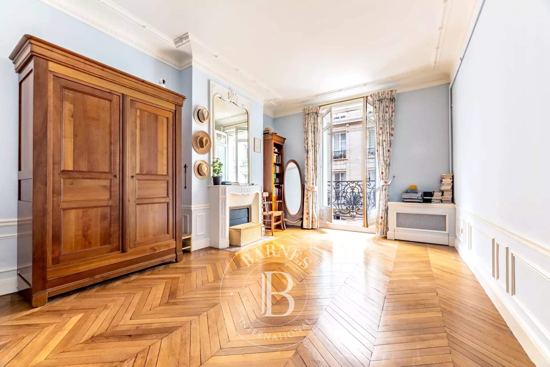 Paris  - Apartment 4 Bedrooms - picture 5