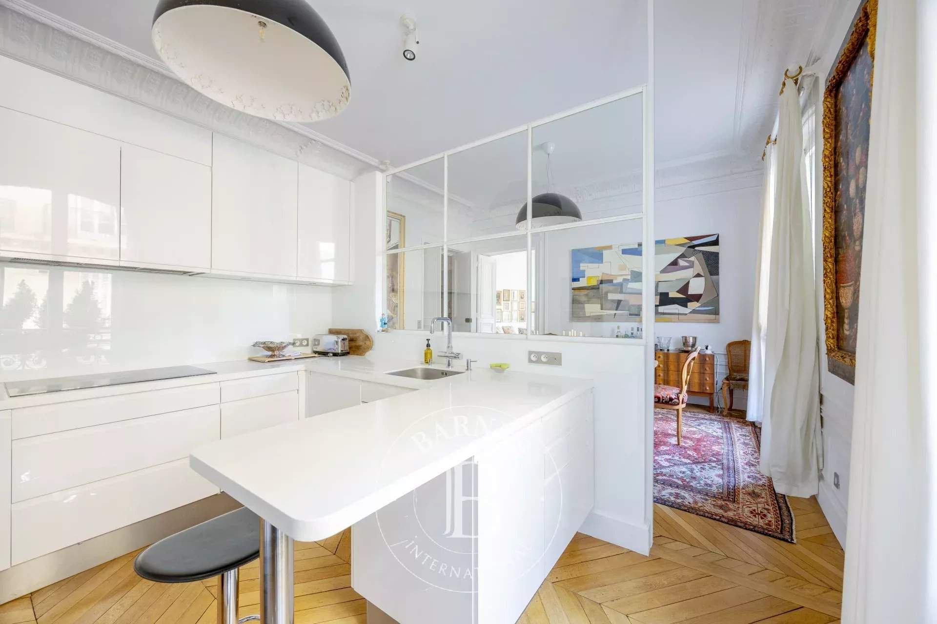 Paris  - Appartement 6 Pi&egrave;ces 3 Chambres - picture 5