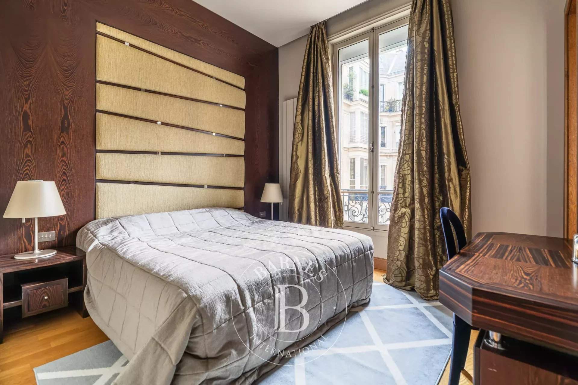 Paris  - Appartement 9 Pi&egrave;ces 4 Chambres - picture 11