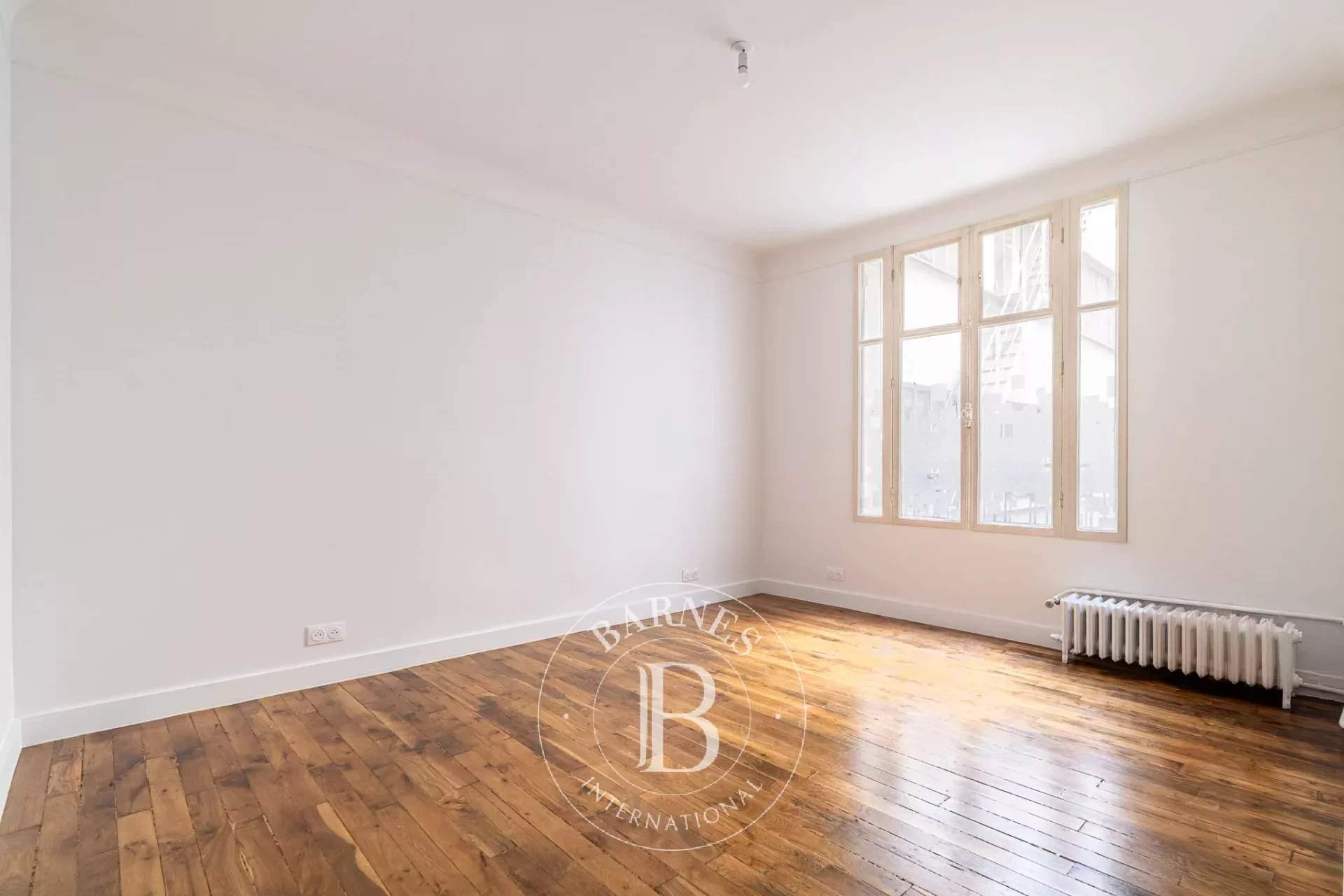 Paris  - Apartment 3 Bedrooms - picture 9
