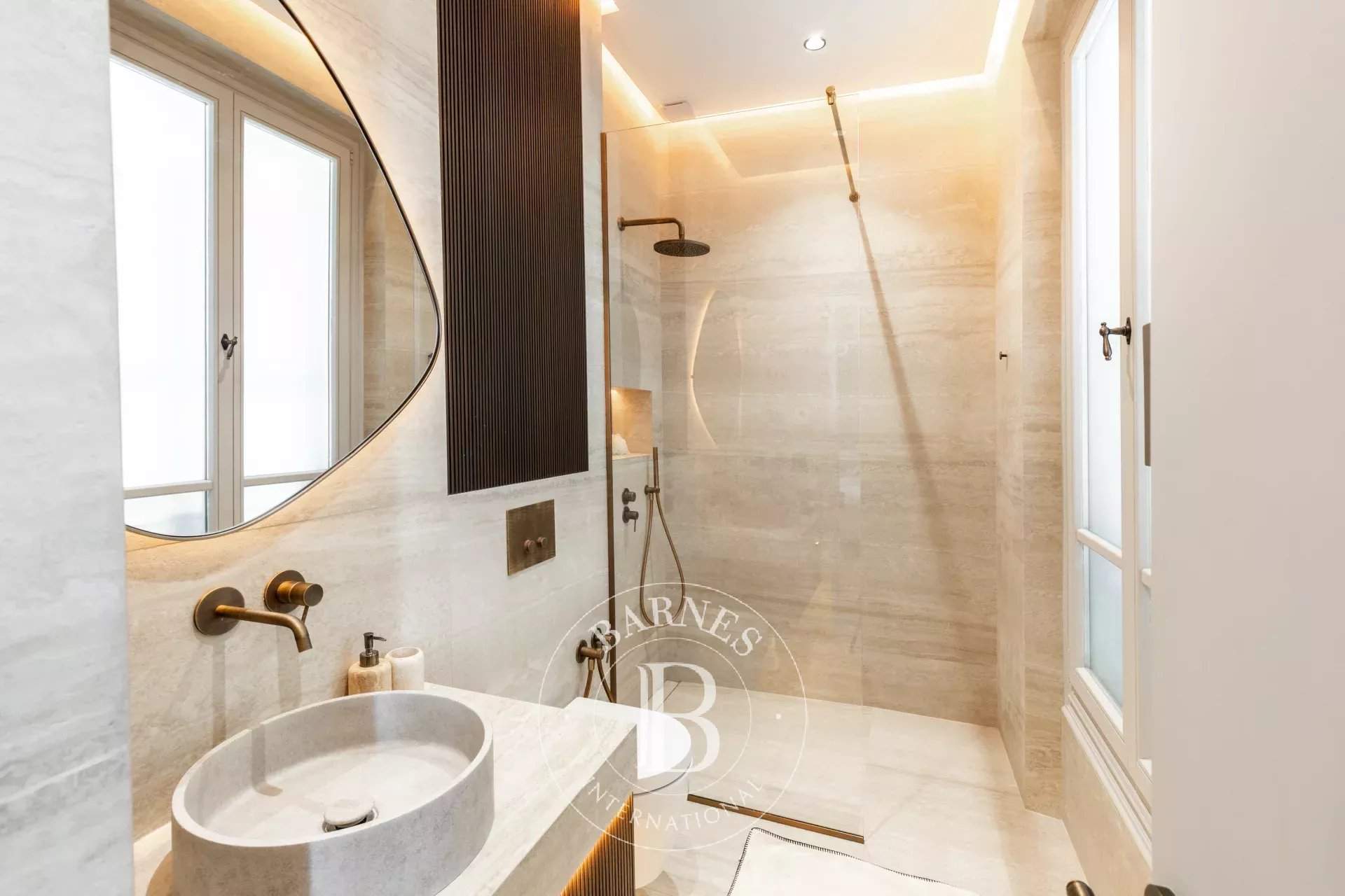 Paris  - Apartment 3 Bedrooms - picture 16