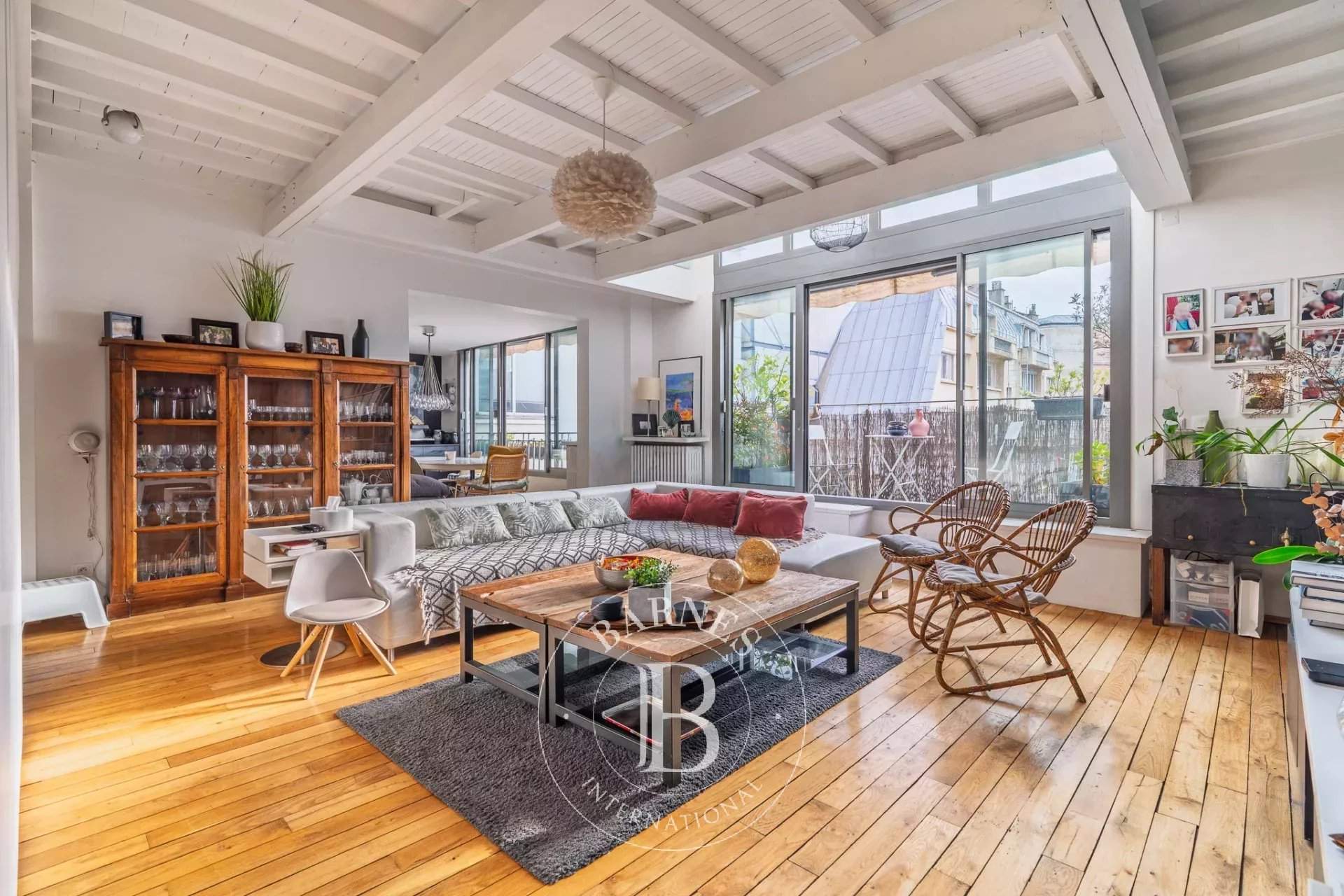 Paris  - Appartement 5 Pi&egrave;ces 3 Chambres - picture 1