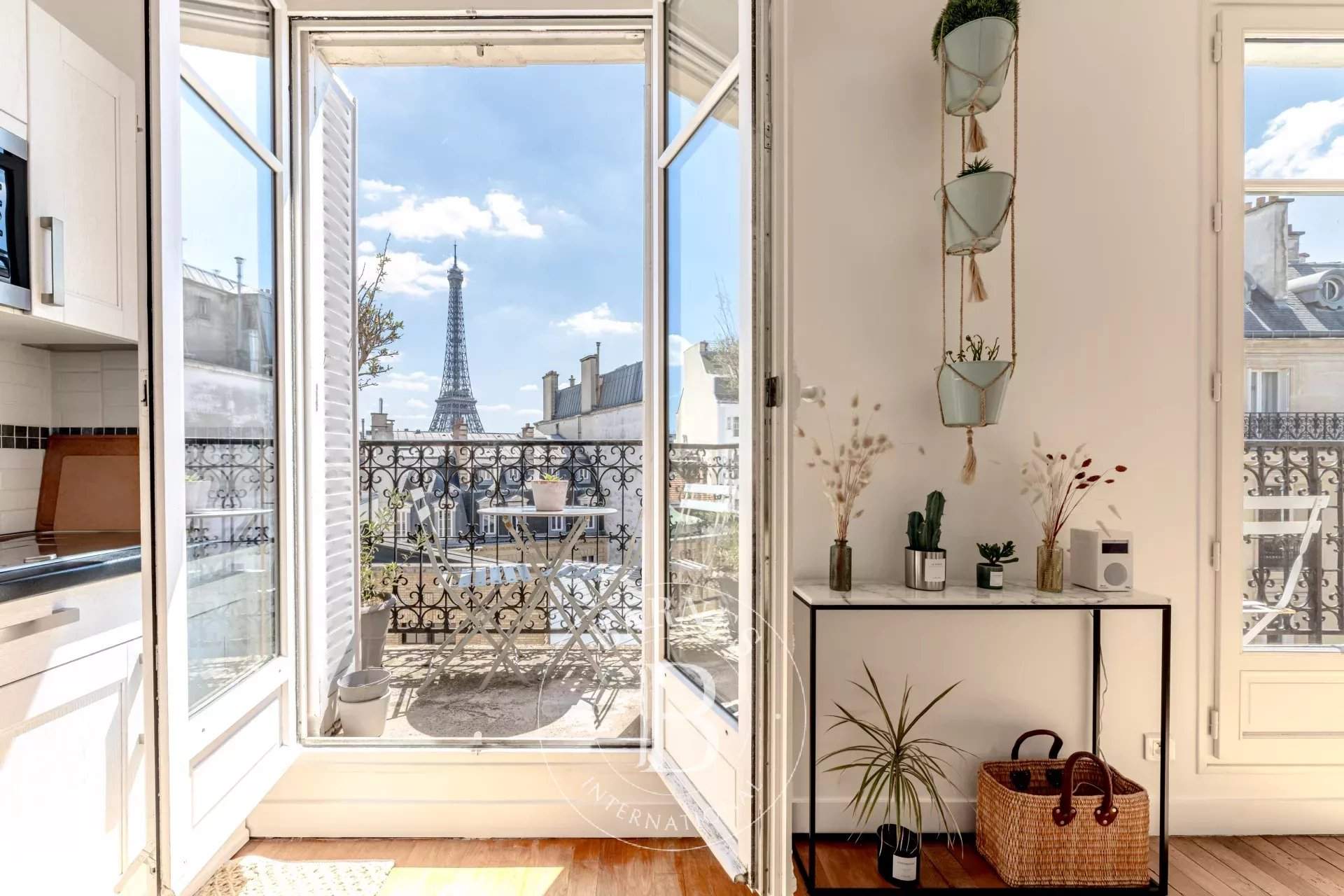 Paris  - Apartment 2 Bedrooms - picture 10
